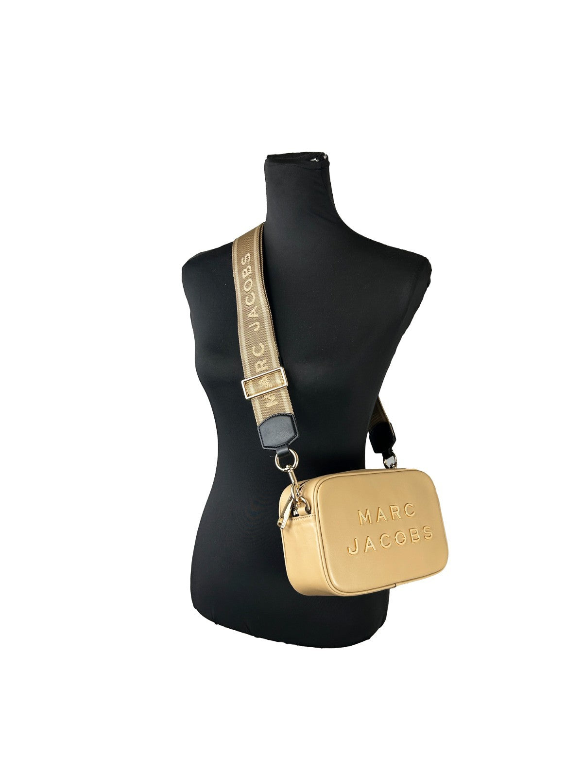Elevate your style with the Marc Jacobs Flash Leather Camera Crossbody Bag, a luxurious blend of exquisite craftsmanship and timeless elegance, perfect for any occasion.