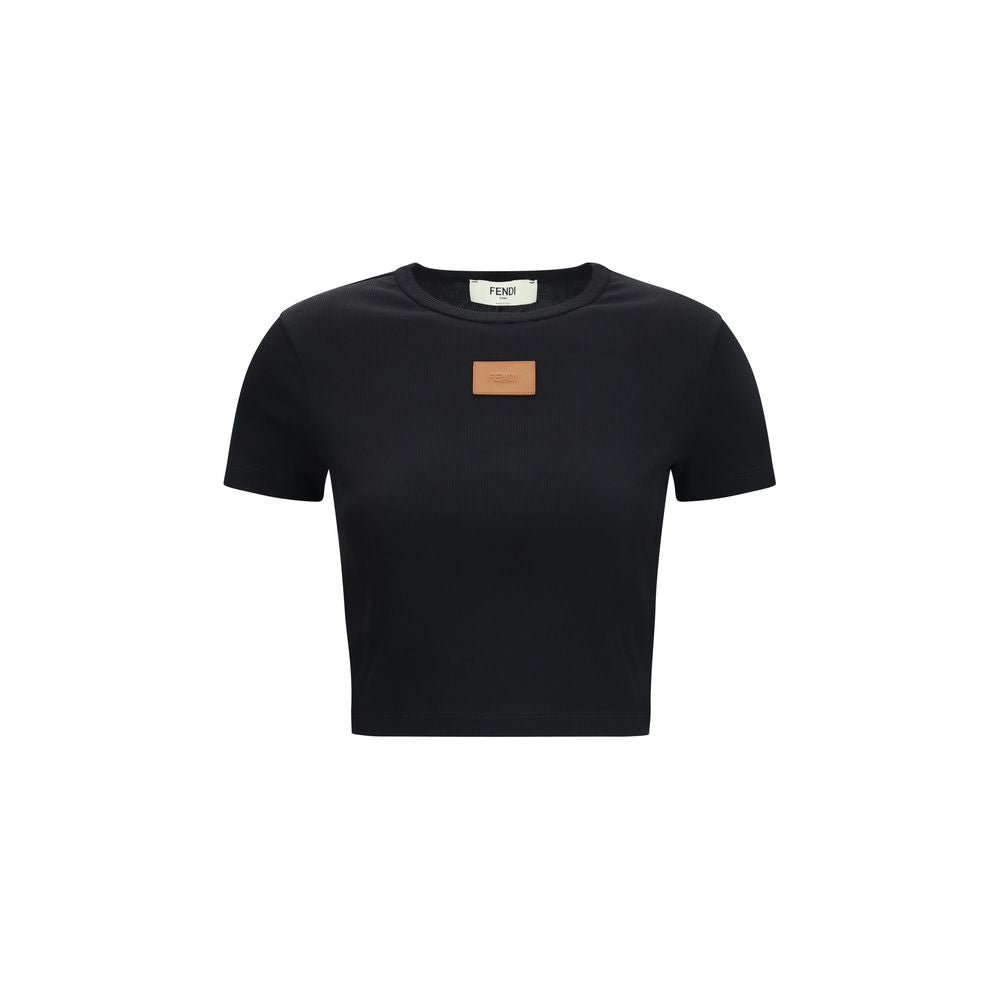 Elevate your style with the Fendi Black Cotton T-Shirt from the AW26 collection, a luxurious blend of comfort and elegance, adorned with a refined leather logo patch.