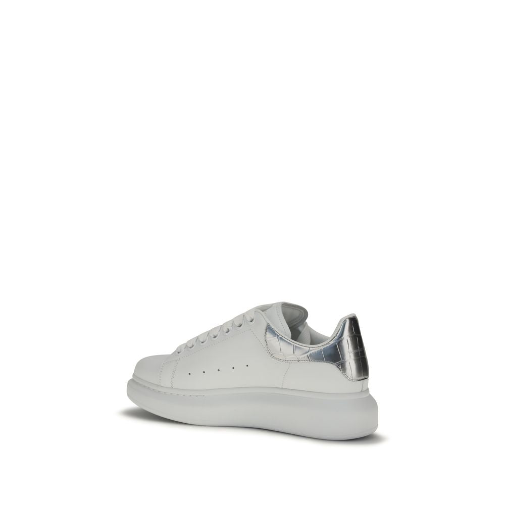 Elevate your style with Alexander McQueen's Yellow Calf Leather Bos Taurus Low Top Sneakers, a masterpiece of luxury and craftsmanship from the AW26 collection.