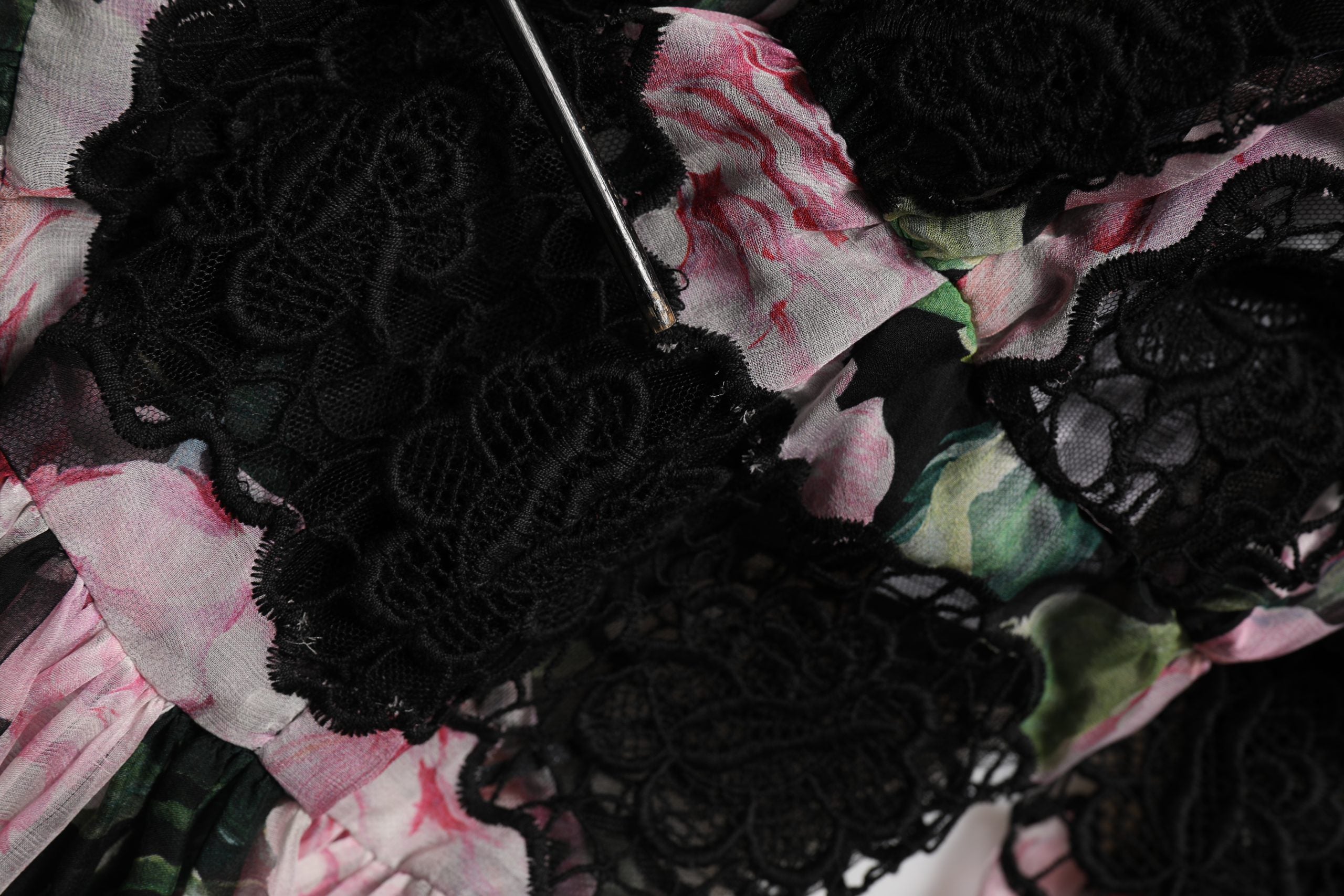 Experience the allure of Dolce & Gabbana's Black Floral Print Cotton Lace Maxi Dress, a masterpiece of Italian craftsmanship, perfect for elevating any occasion.