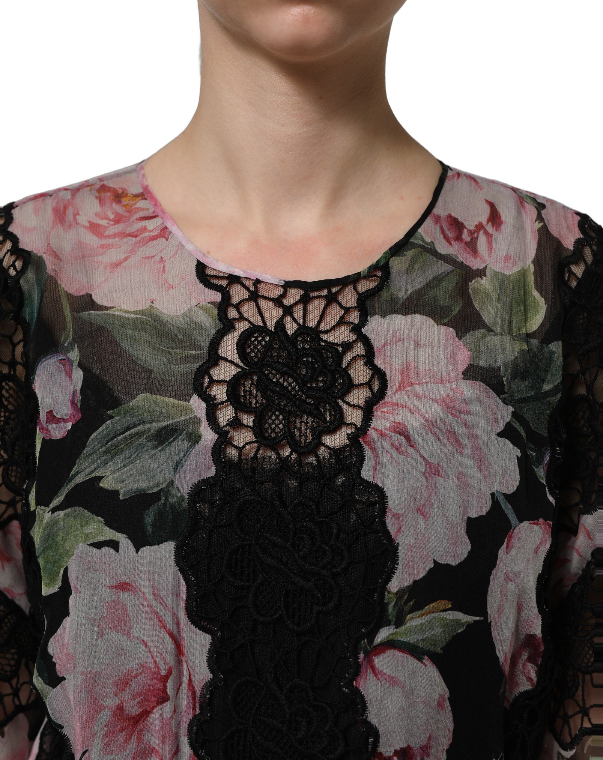 Experience the allure of the Dolce & Gabbana Black Floral Print Cotton Lace Maxi Dress, a testament to Italian craftsmanship that embodies timeless elegance and sophistication.