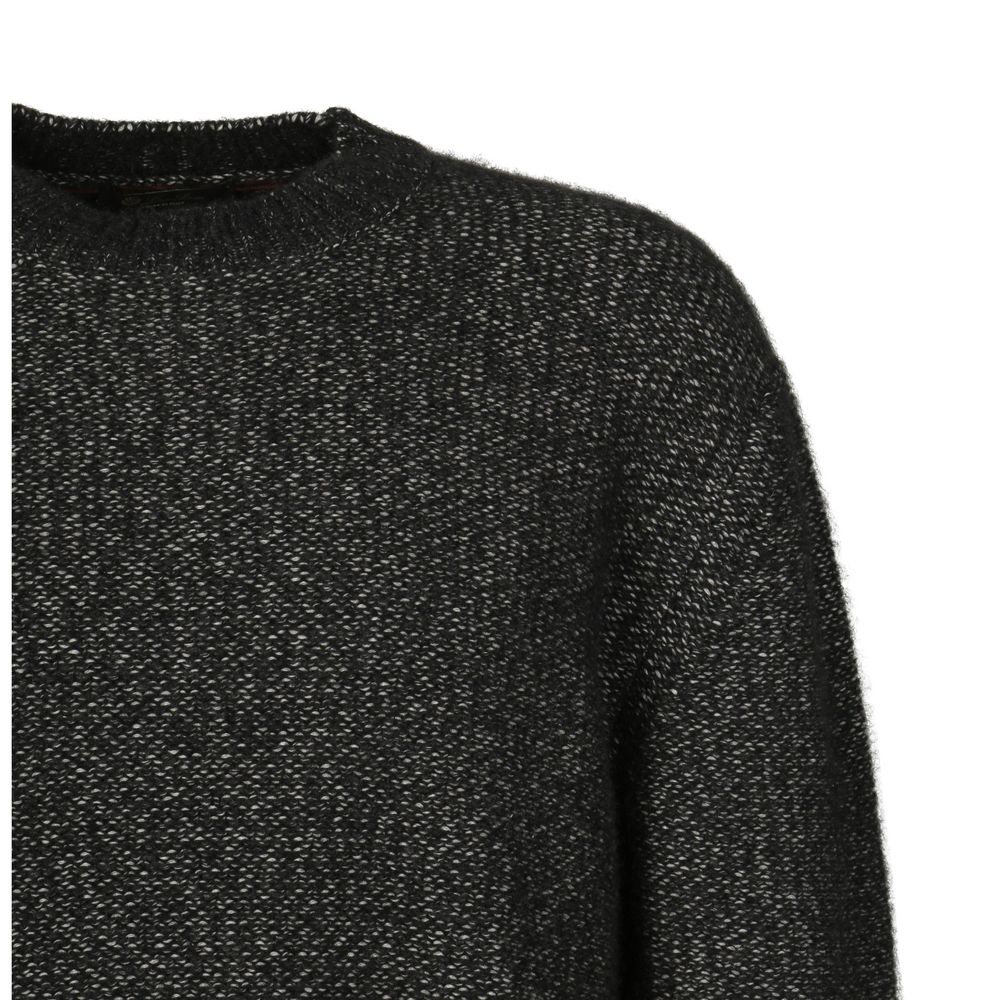 Experience the exquisite Loro Piana Black Cashmere Sweatshirt, a luxurious blend of cashmere, cotton, and silk, embodying Italian craftsmanship and timeless elegance.