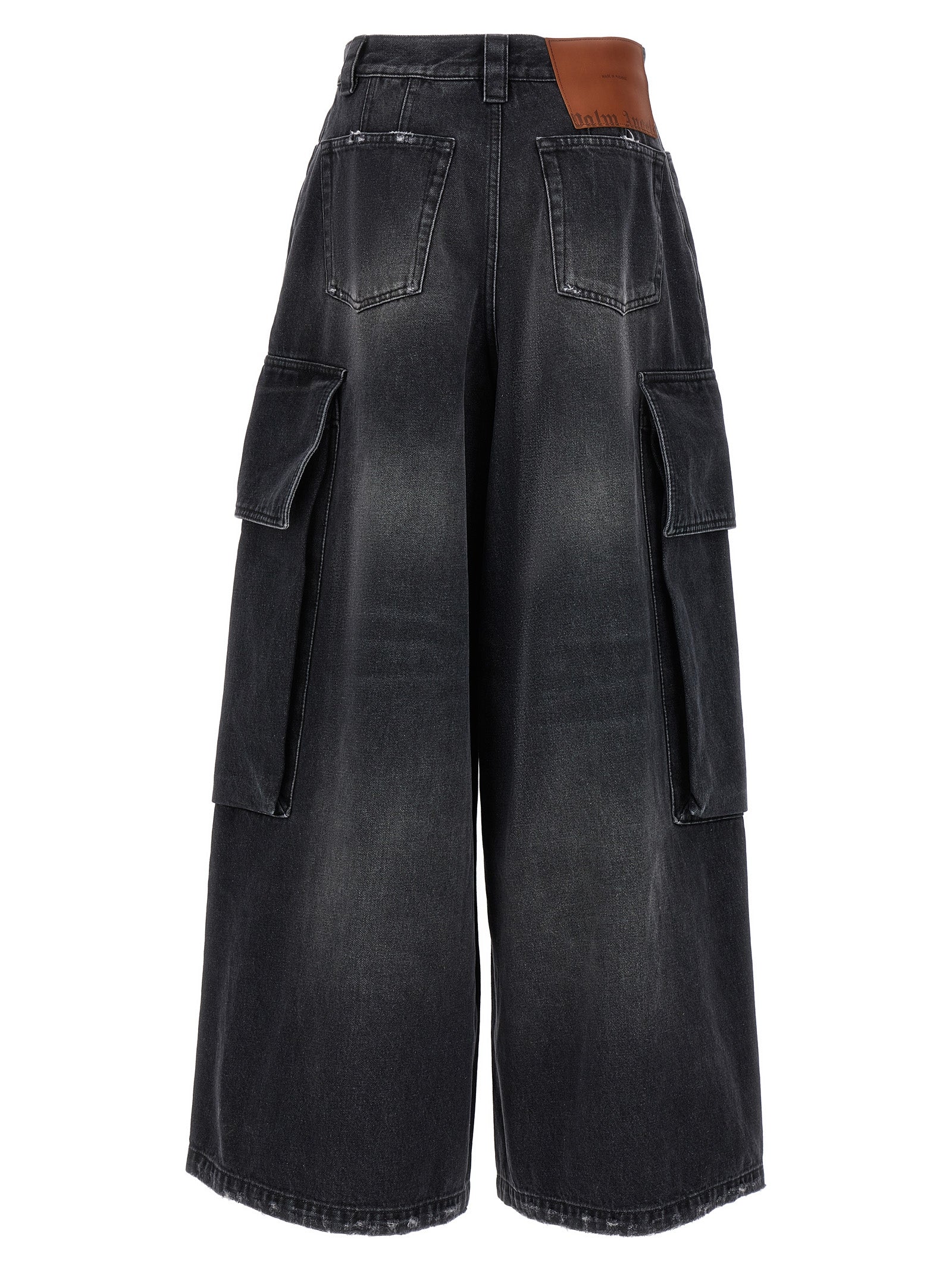Discover the Palm Angels Gray Cotton Cargo Shorts, a luxurious blend of edgy design and artisanal craftsmanship, perfect for elevating your style with effortless sophistication.
