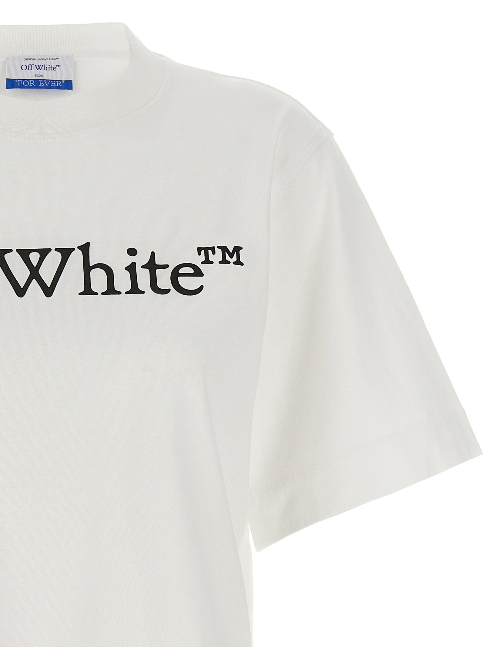 Experience the allure of Off-White's exquisite cropped crew neck t-shirt, crafted from 100% cotton in Portugal, embodying effortless luxury and modern sophistication.
