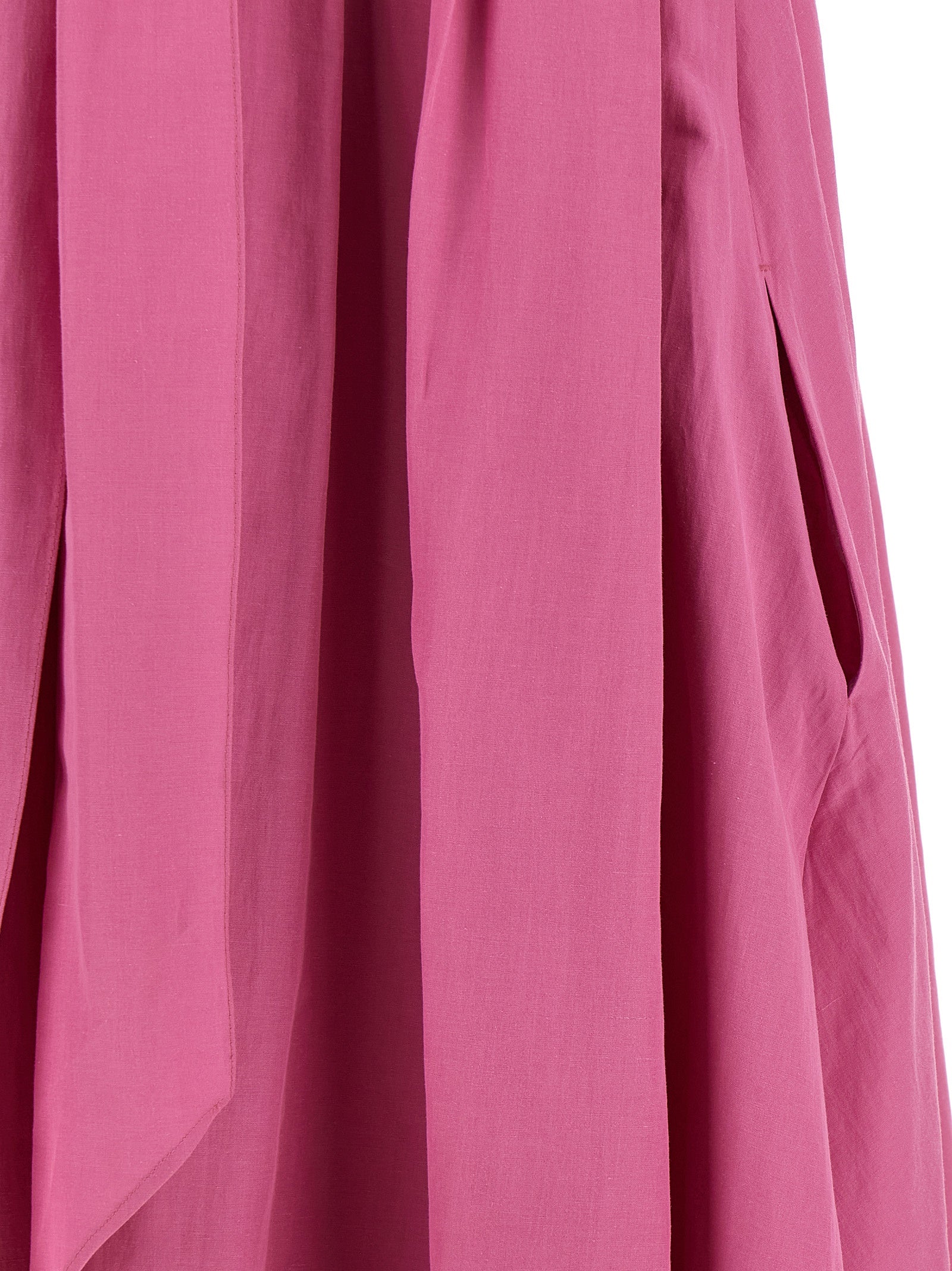 Discover the 'S Max Mara Multicolor Ramie Long Dress, a luxurious blend of ramie and cotton, embodying effortless elegance and timeless sophistication for discerning tastes.