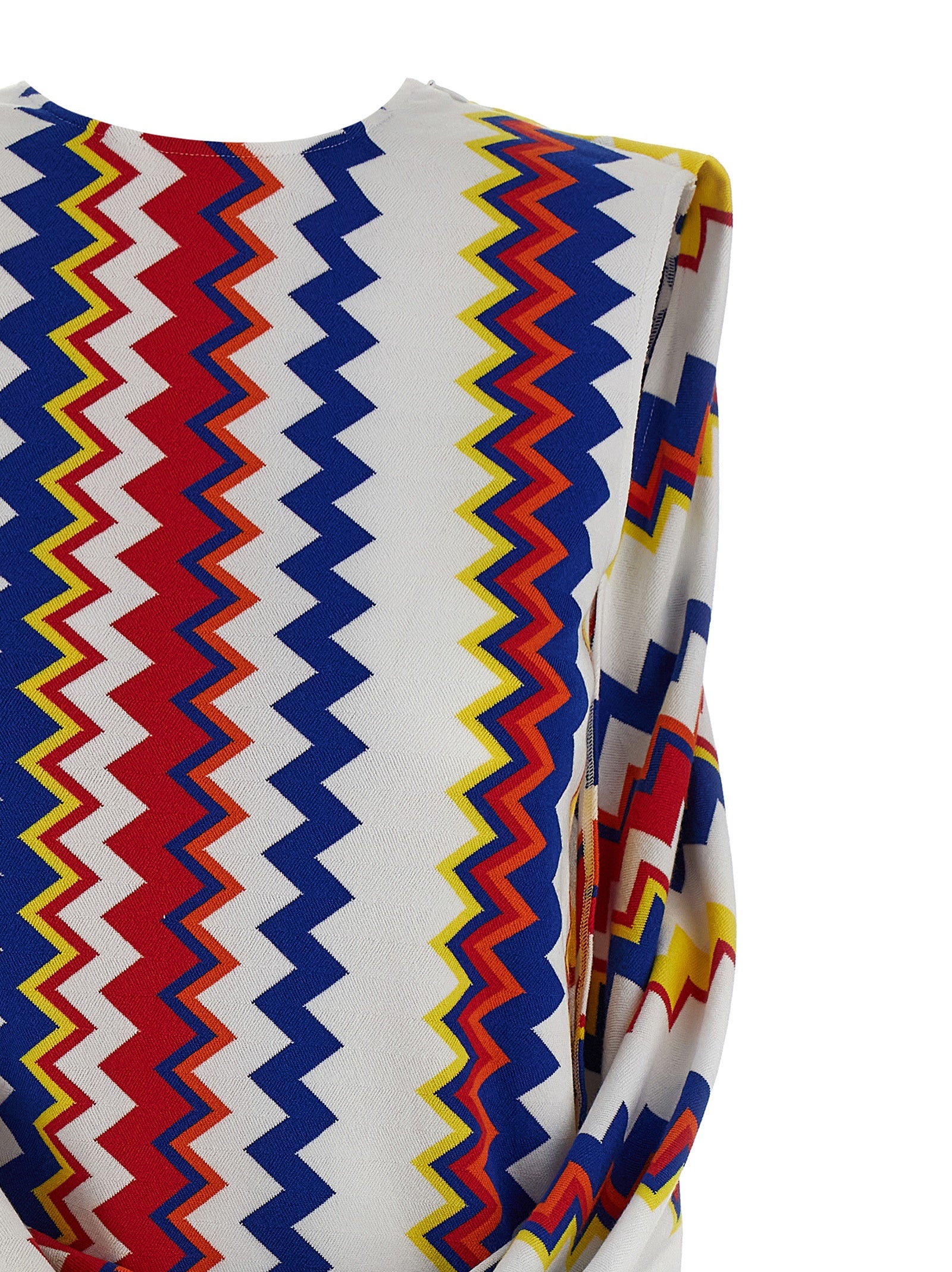 Discover the Missoni Multicolor Viscose Short Dress, a masterpiece of artisanal elegance crafted in Italy, embodying vibrant sophistication and timeless allure.