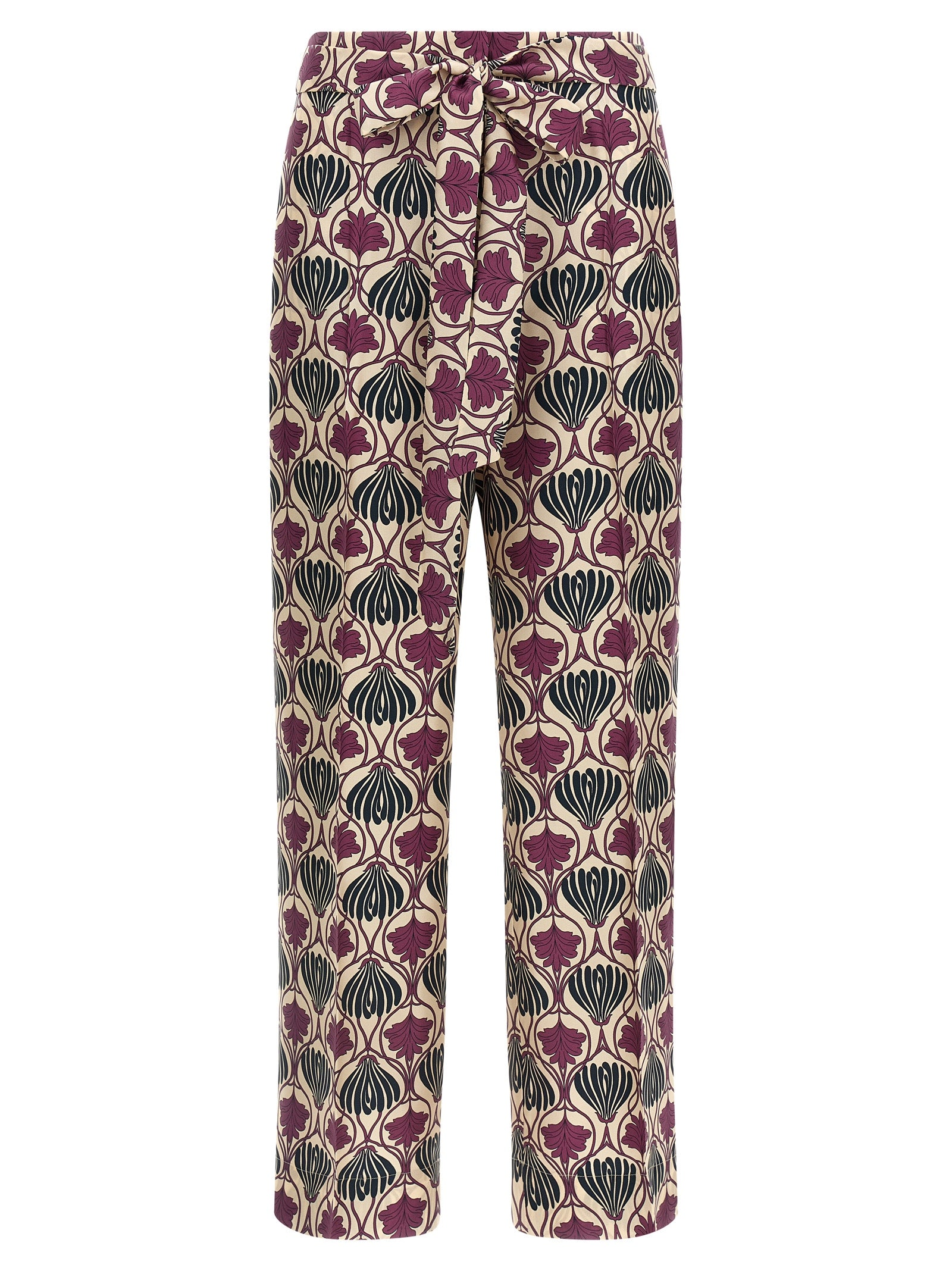 Elevate your style with Max Mara's Purple Silk Casual Pants, a masterpiece of luxurious silk, designed for the discerning individual who embodies elegance and sophistication.
