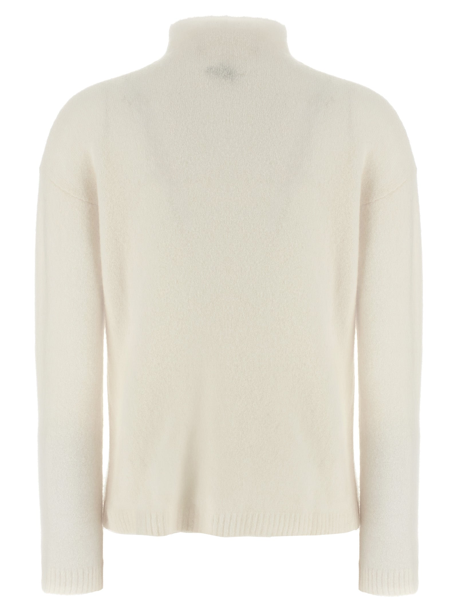 Indulge in the Max Mara White Cashmere Cardigan, an artisanal blend of luxury and comfort, perfect for elevating any sophisticated wardrobe.