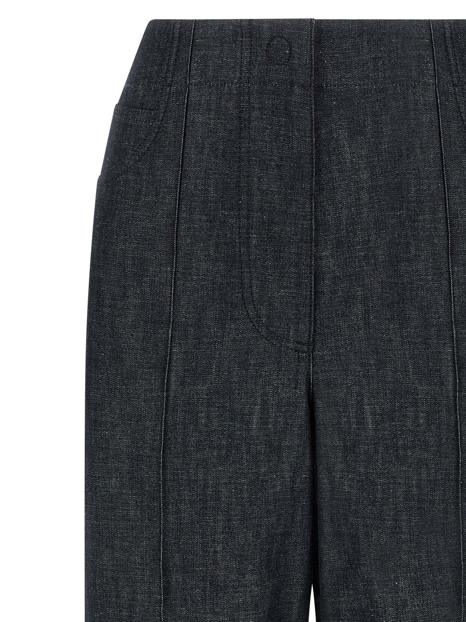 Discover Fendi's Blue Cotton High-Waisted Jeans, a masterpiece of Italian craftsmanship, blending elegance and comfort for the discerning fashion connoisseur.