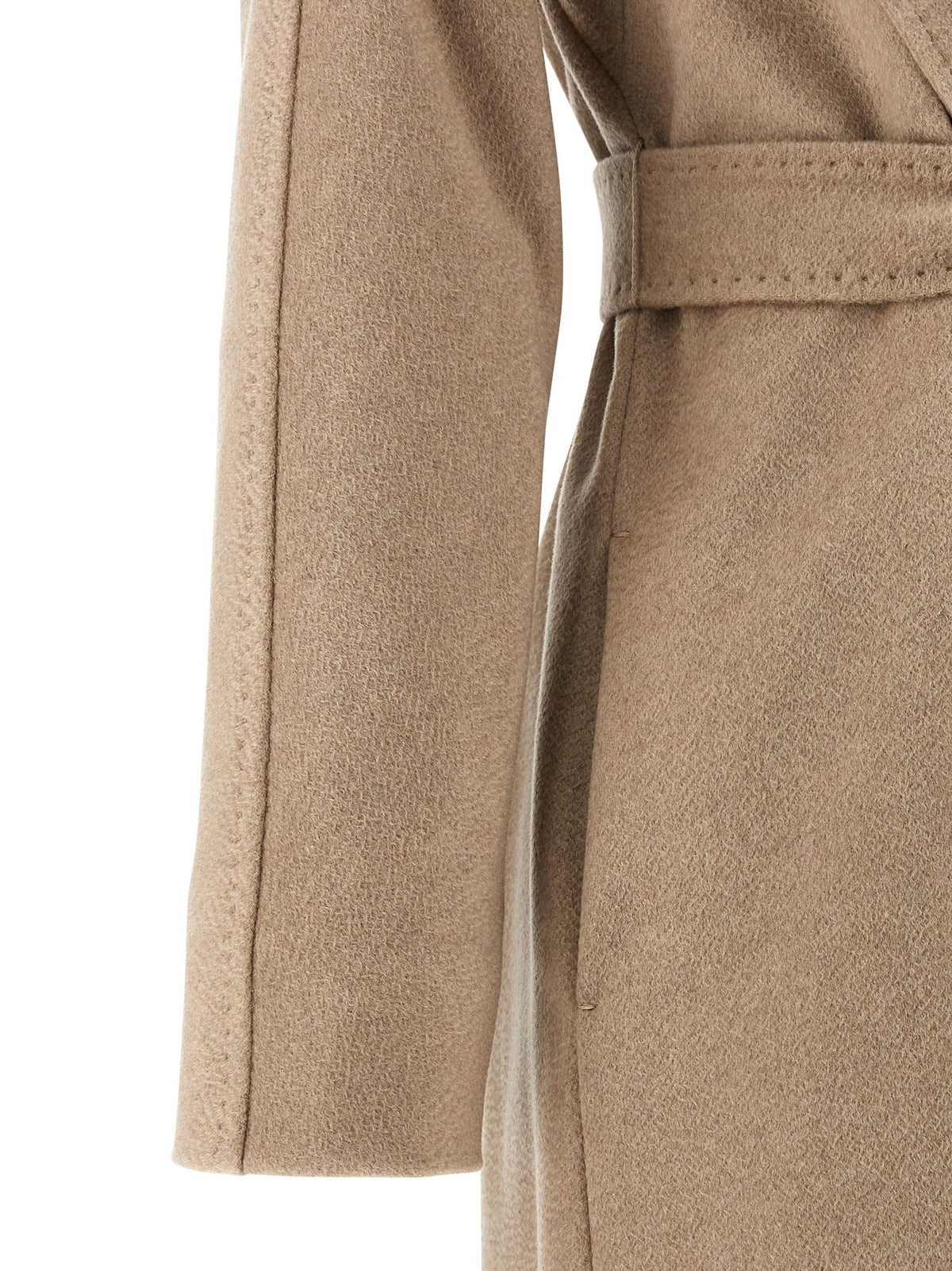Indulge in the Max Mara Beige Cashmere Coat, a luxurious blend of elegance and comfort, crafted from 100% cashmere for the discerning individual seeking timeless sophistication.