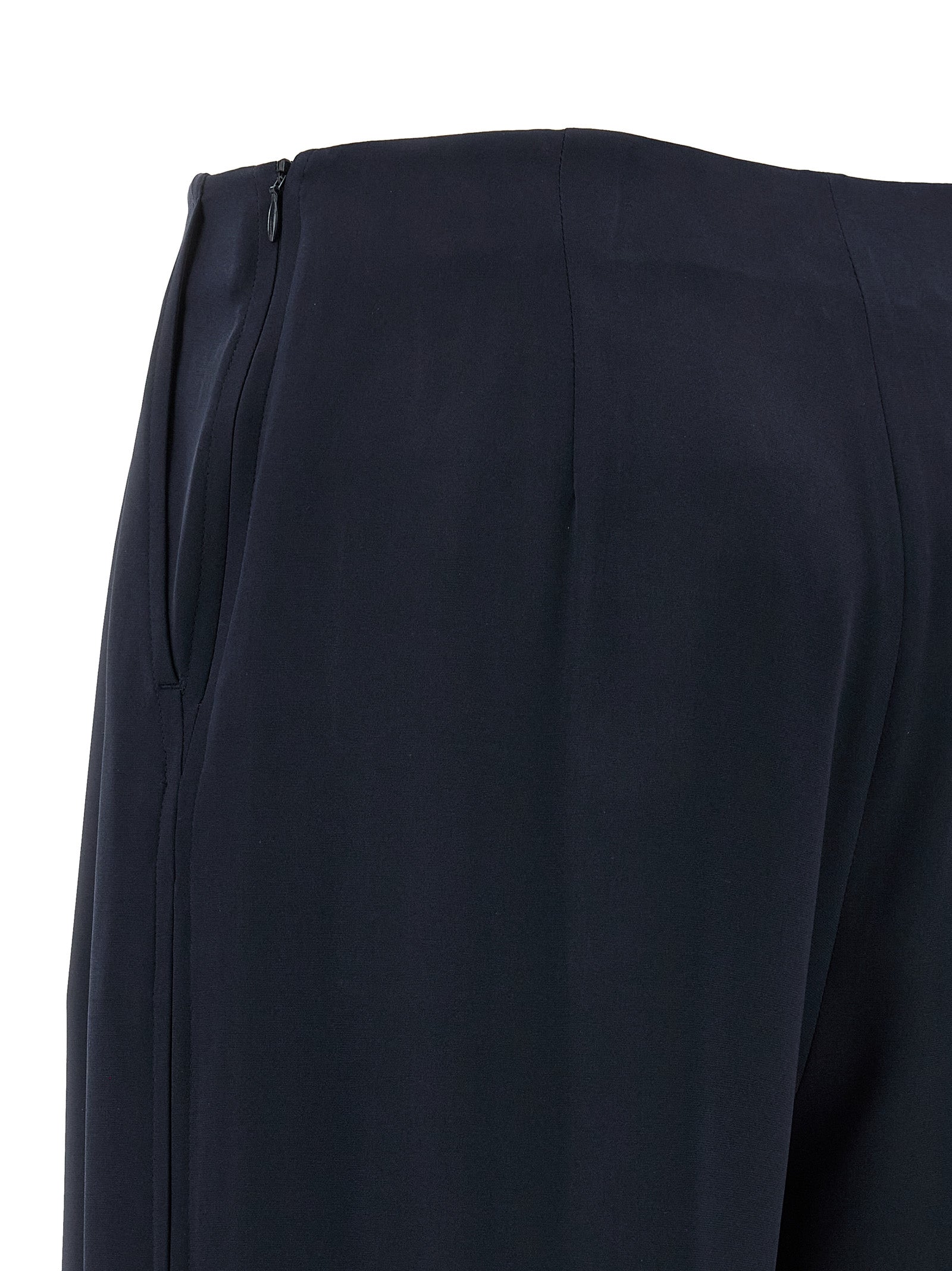 Elevate your wardrobe with Max Mara Blue Silk Casual Pants, crafted from luxurious silk for a sophisticated, timeless allure that embodies exquisite Italian craftsmanship.