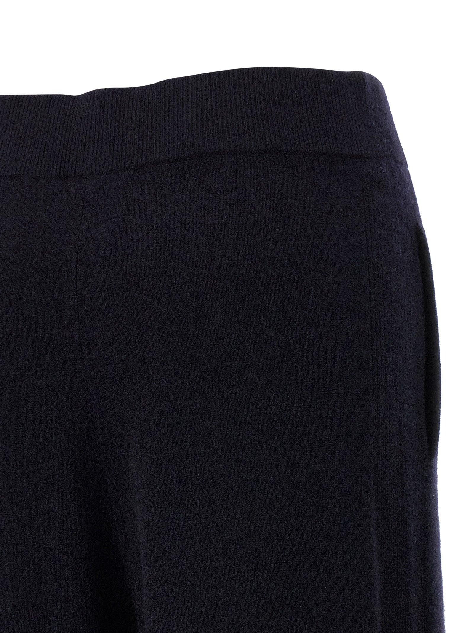Experience the exquisite allure of Max Mara's Blue Cashmere Casual Pants, crafted from 100% cashmere, blending timeless elegance with modern sophistication for the discerning individual.