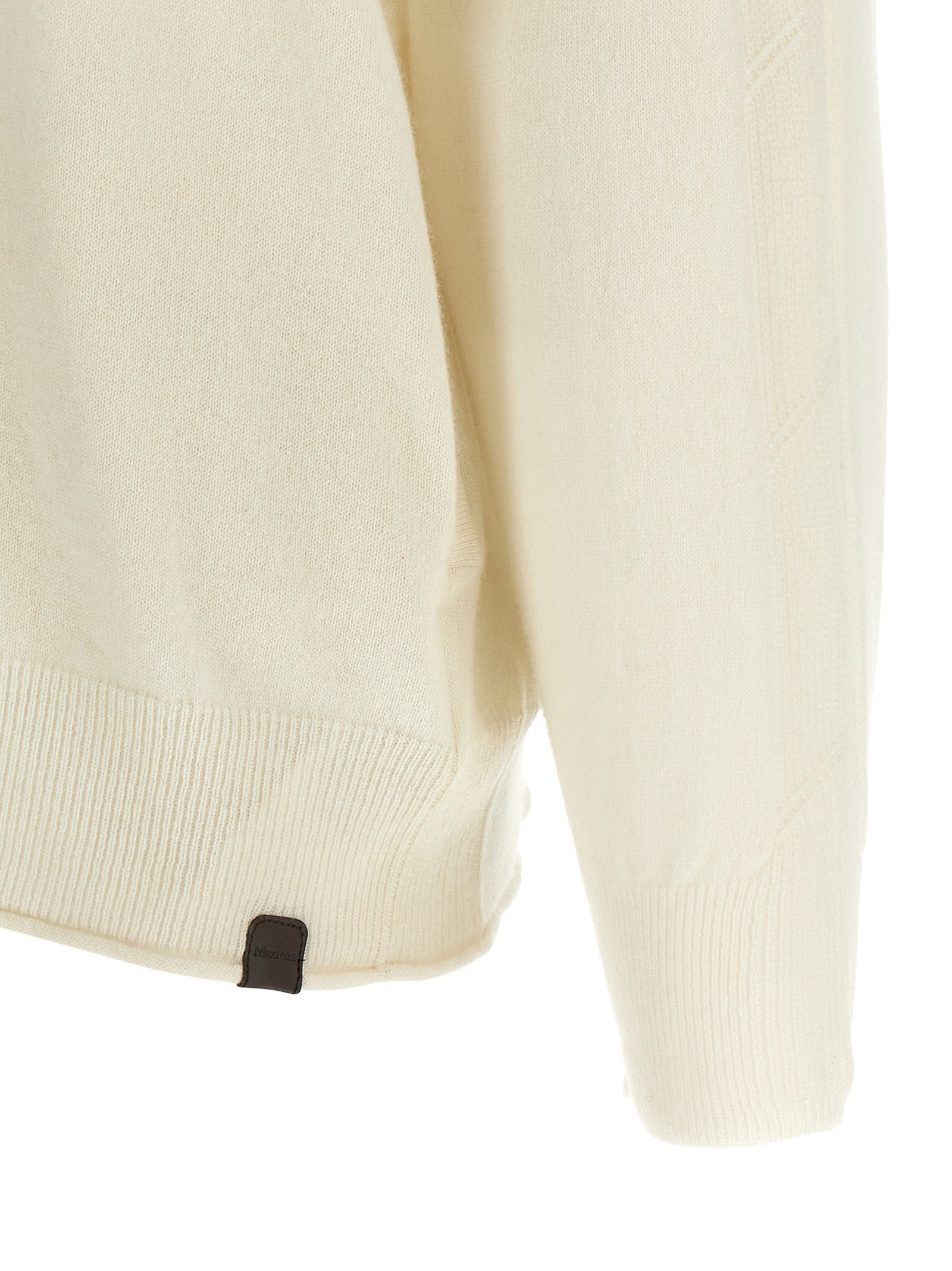 Elevate your wardrobe with the Max Mara White Cashmere Cardigan, an artisanal masterpiece in pure cashmere, embodying luxury and sophistication for every occasion.