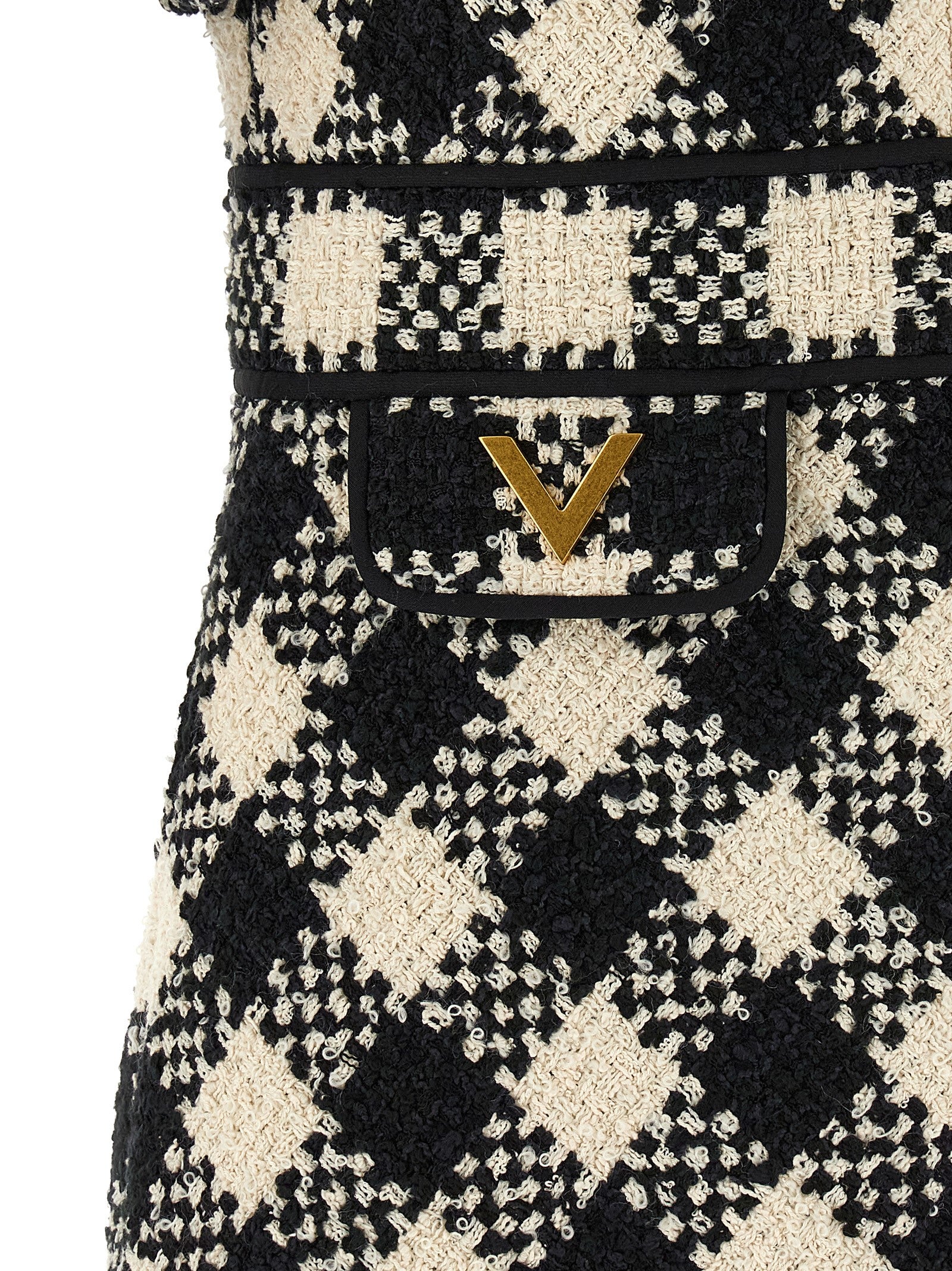 Elevate your elegance with the Valentino Garavani Bicolor Cotton Short Dress, a masterpiece of exquisite craftsmanship and luxurious materials, perfect for any sophisticated occasion.