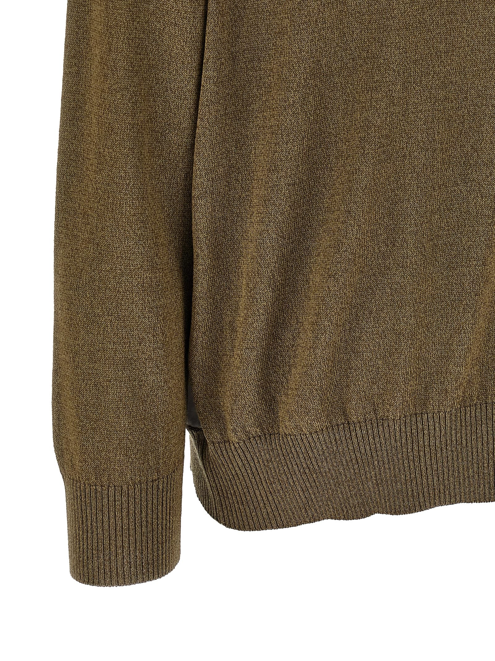 Elevate your wardrobe with the Etro Bicolor Cotton Cardigan, a luxurious blend of cotton and viscose, featuring an exquisite silk Paisley pattern that embodies timeless elegance.