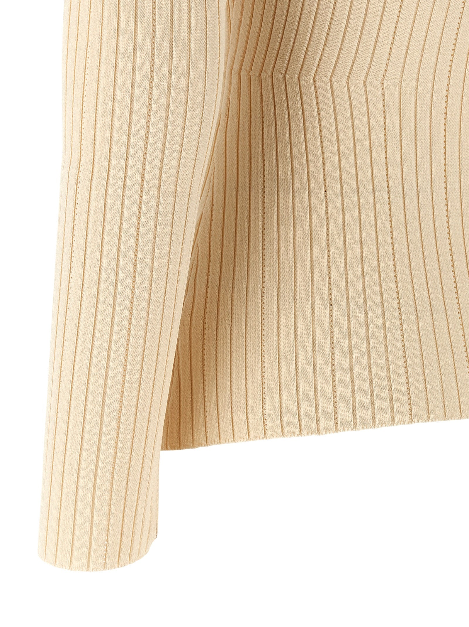 Elevate your style with the Elisabetta Franchi Beige Viscose Cardigan, a luxurious blend of comfort and sophistication, perfect for the modern connoisseur.