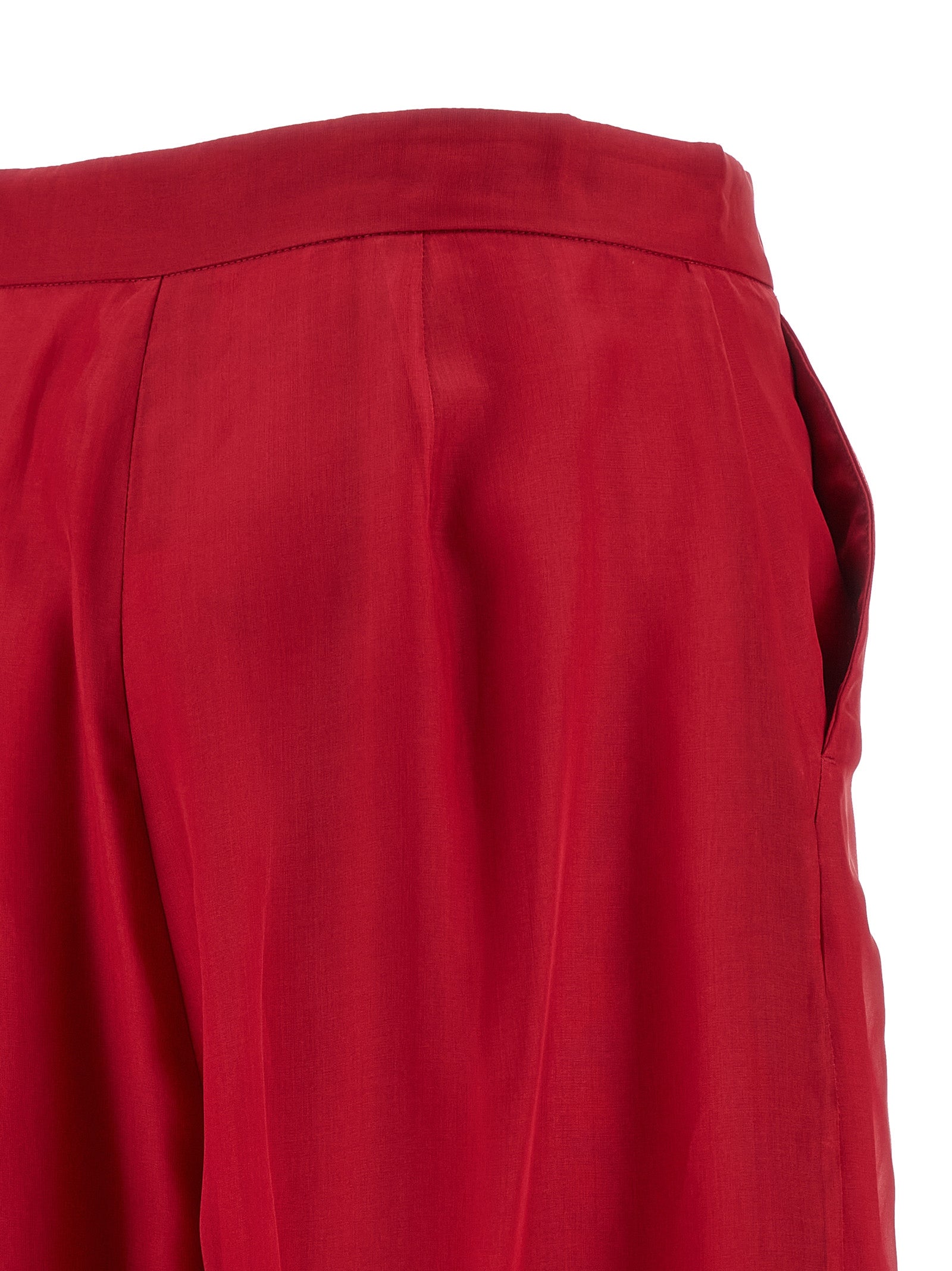 Elevate your style with Max Mara's Multicolor Silk Casual Pants, a luxurious blend of sophistication and comfort, perfect for any discerning wardrobe.
