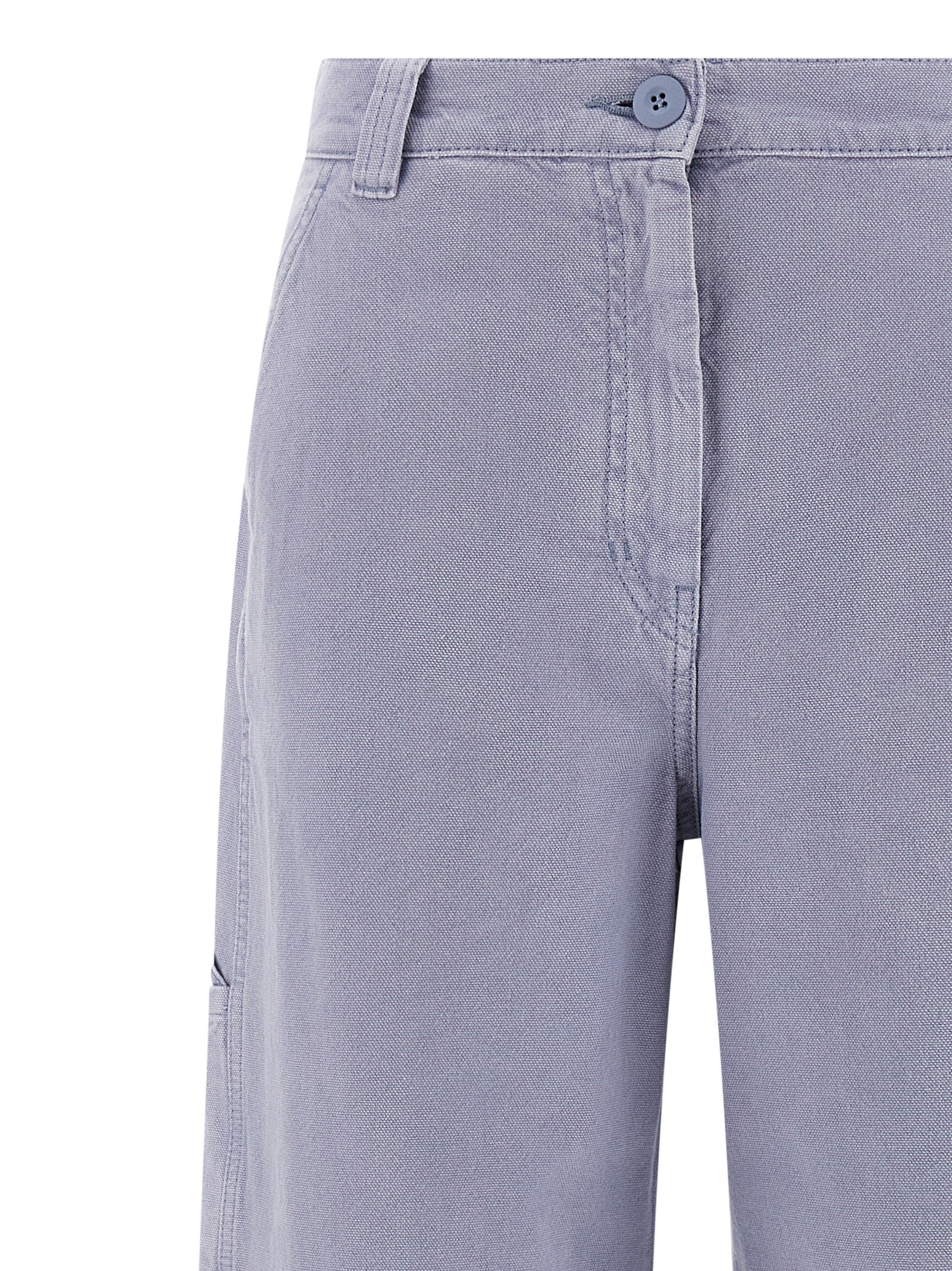 Elevate your wardrobe with WEEKEND MAX MARA’s purple cotton trousers, where luxurious craftsmanship meets effortless elegance for the modern connoisseur.