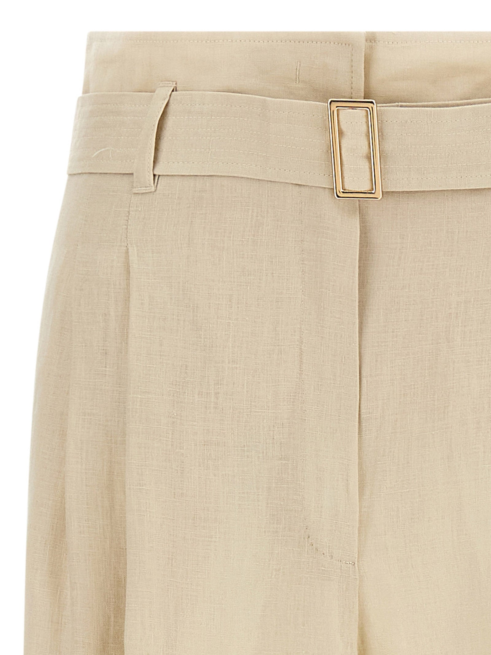 Elevate your wardrobe with Max Mara's Beige Linen Casual Pants, a testament to artisanal elegance and luxurious comfort, perfect for any sophisticated occasion.