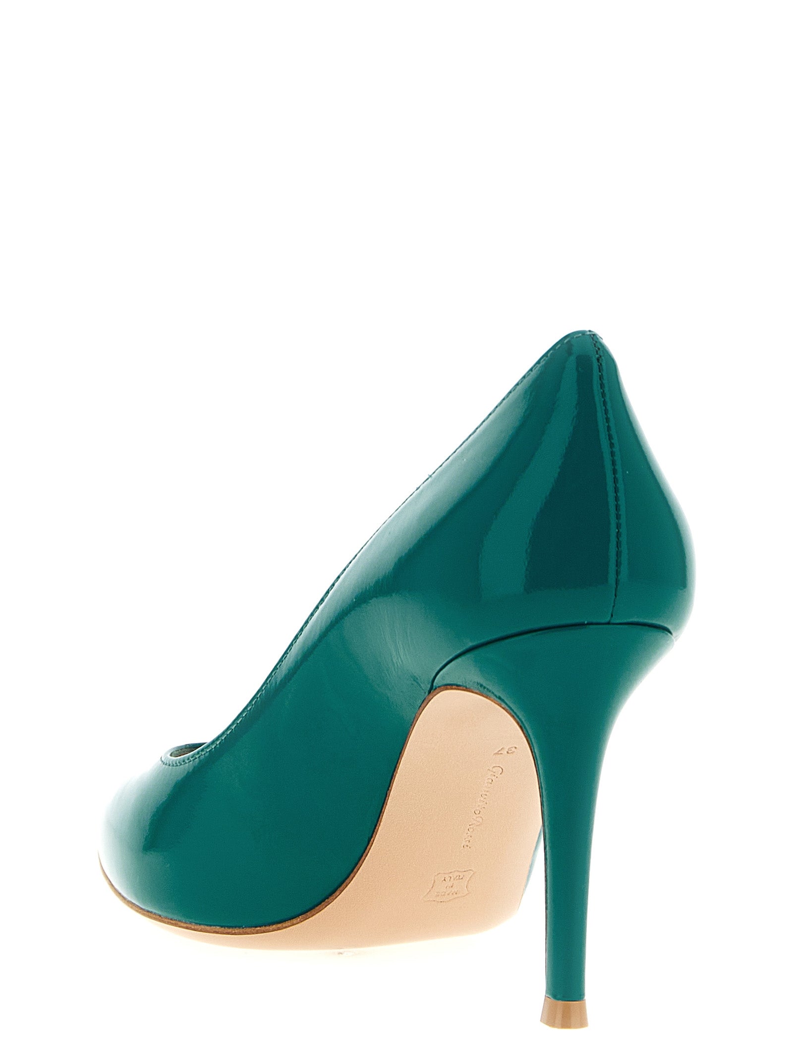 Step into a realm of elegance with Gianvito Rossi's Bicolor Lamb Leather High Heel Pumps, where exquisite craftsmanship meets bold sophistication for timeless allure.