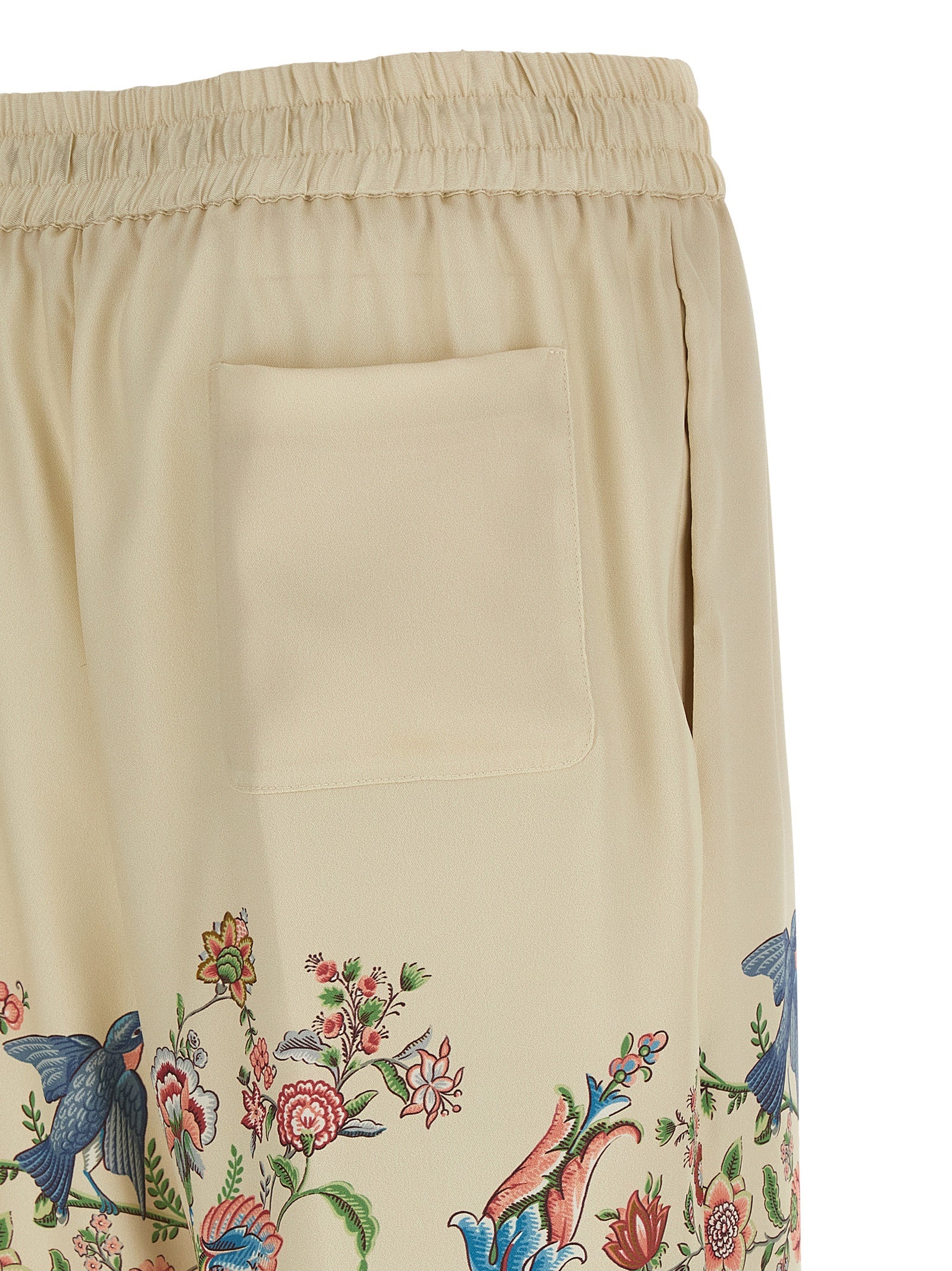 Elevate your wardrobe with Etro's Beige Polyester Casual Pants, a luxurious blend of comfort and style, crafted in Italy for the discerning individual.