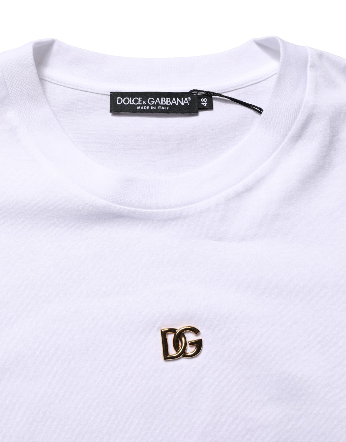 Experience the exquisite allure of the Dolce & Gabbana White Metal DG Logo Cotton Short Sleeves T-shirt, a symbol of luxury crafted from 100% cotton, embodying timeless elegance and sophisticated style.