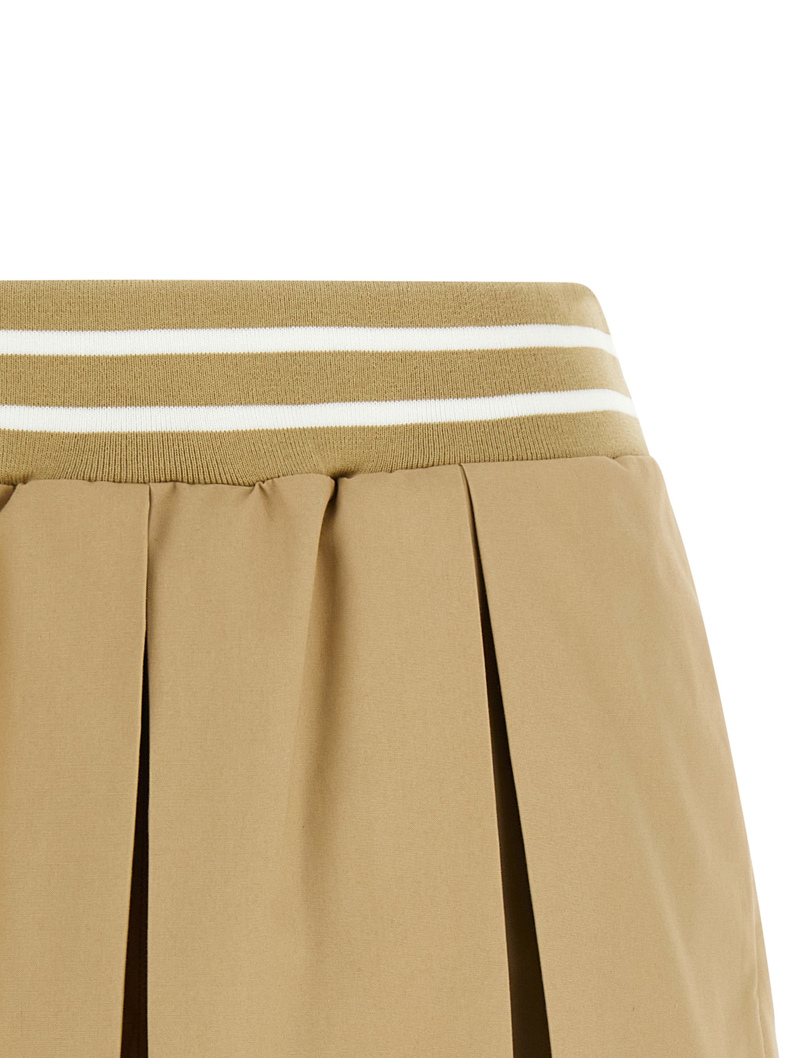 Elevate your summer wardrobe with Moschino's Beige Cotton Bermuda Shorts, crafted from luxurious cotton for effortless elegance and timeless sophistication.