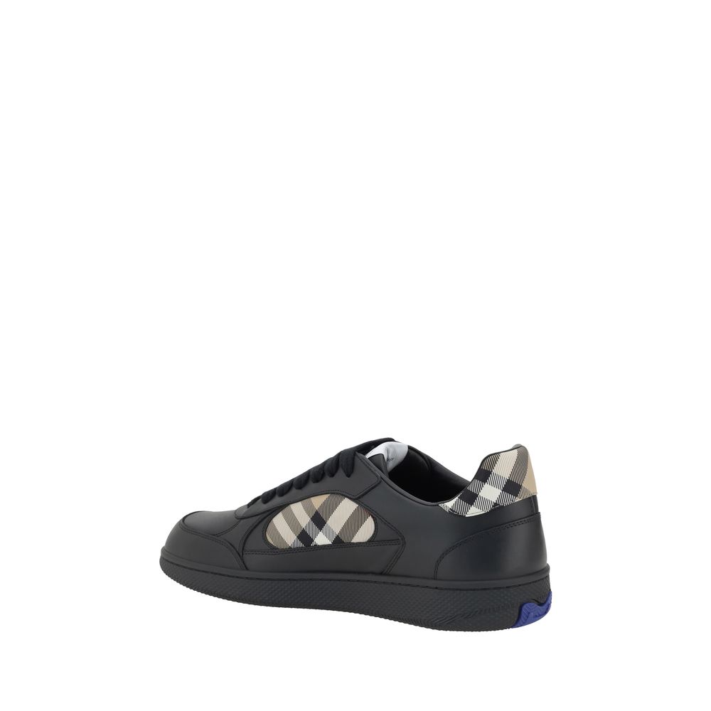 Burberry Black Calf Leather Bos Taurus Low Top Sneakers