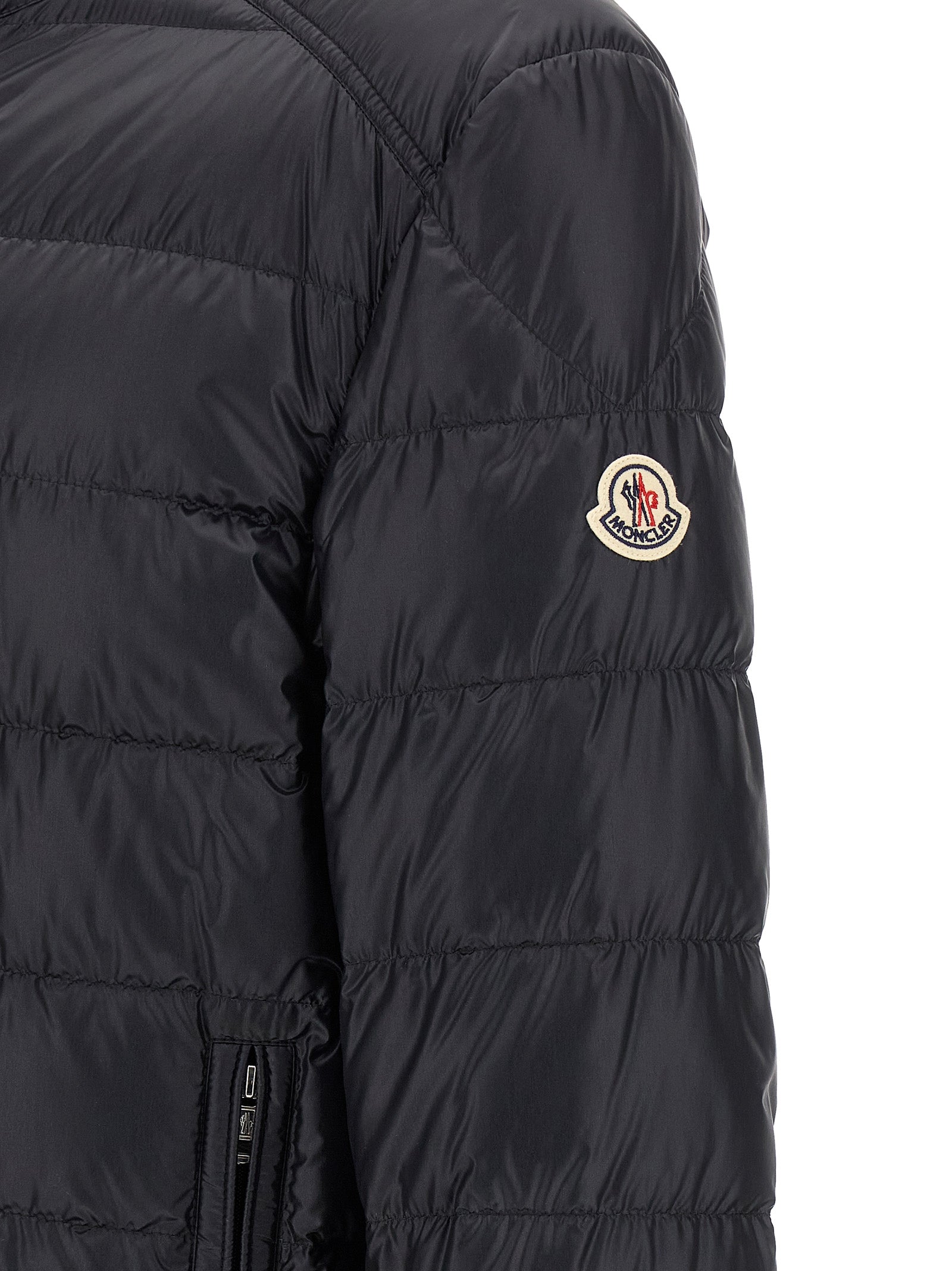 Indulge in the Moncler Blue Polyamide Full-Length Jacket, where exquisite craftsmanship meets luxurious goose down padding, perfect for the discerning individual seeking elegance and warmth.