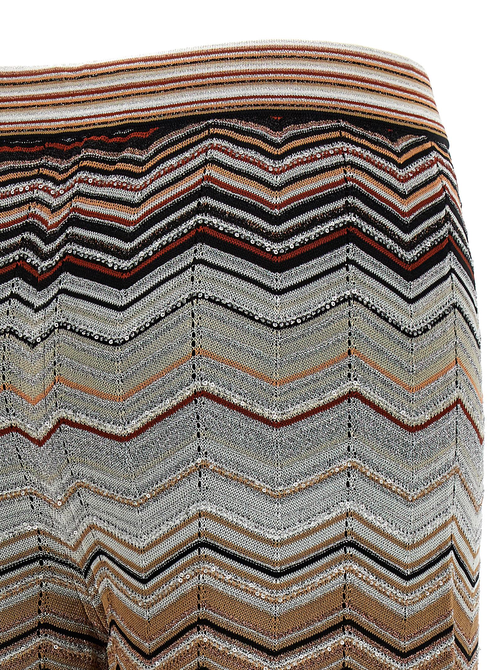 Elevate your wardrobe with Missoni Multicolor Viscose Casual Pants, a luxurious blend of artistry and comfort, perfect for those who embody sophistication and allure.