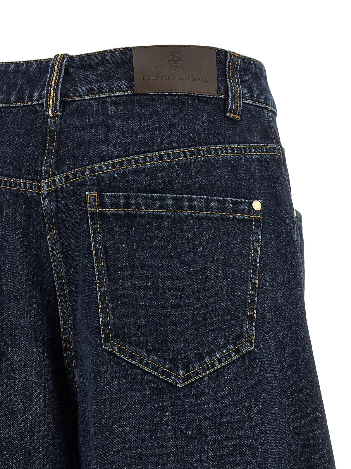 Indulge in the exquisite Brunello Cucinelli Blue Cotton Jeans, crafted from luxurious stone-washed denim, embodying timeless elegance and effortless sophistication for every occasion.