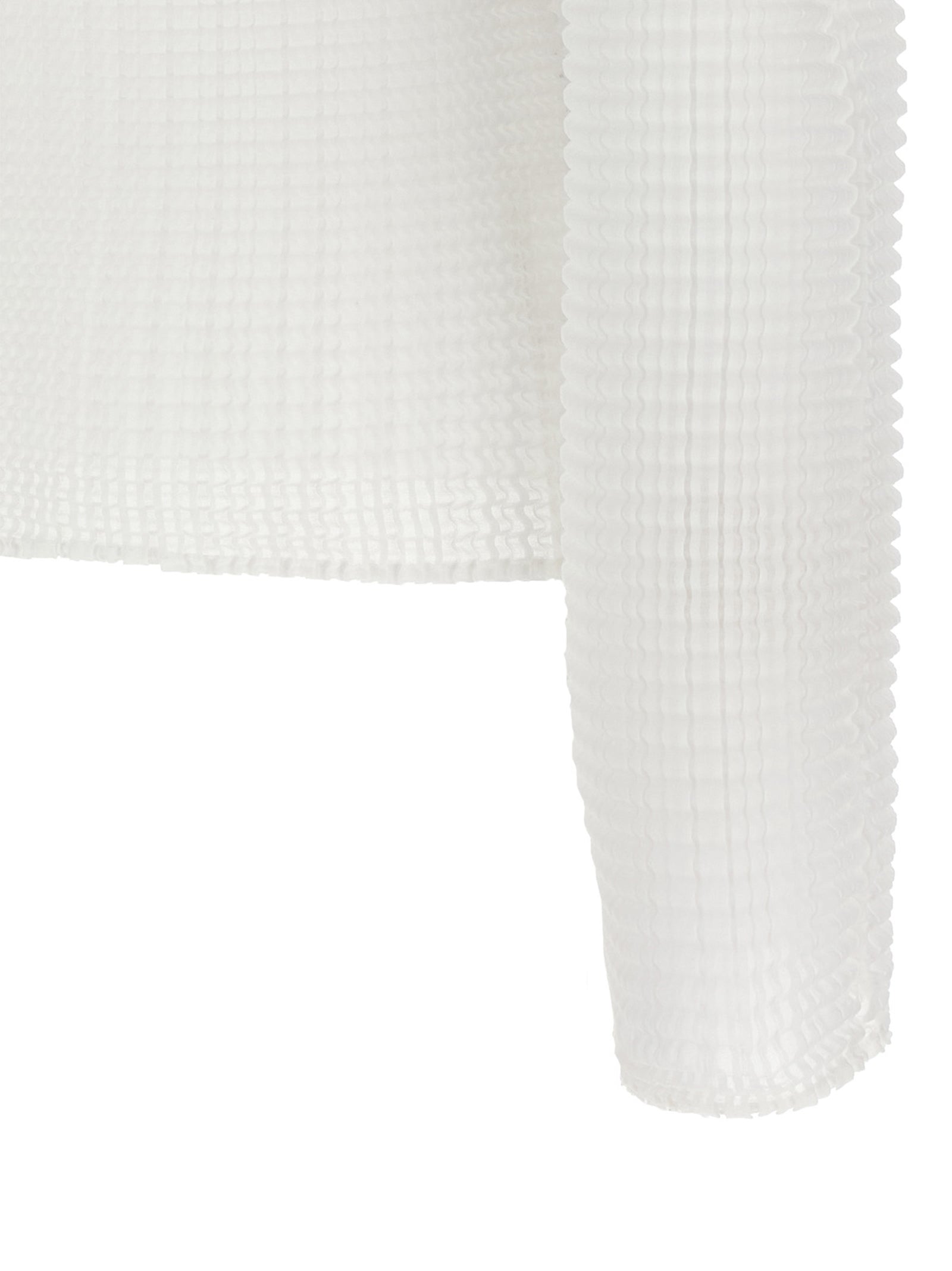 Indulge in the exquisite Issey Miyake White Polyester Cardigan, a masterpiece of avant-garde design and sustainable luxury, perfect for elevating any sophisticated ensemble.