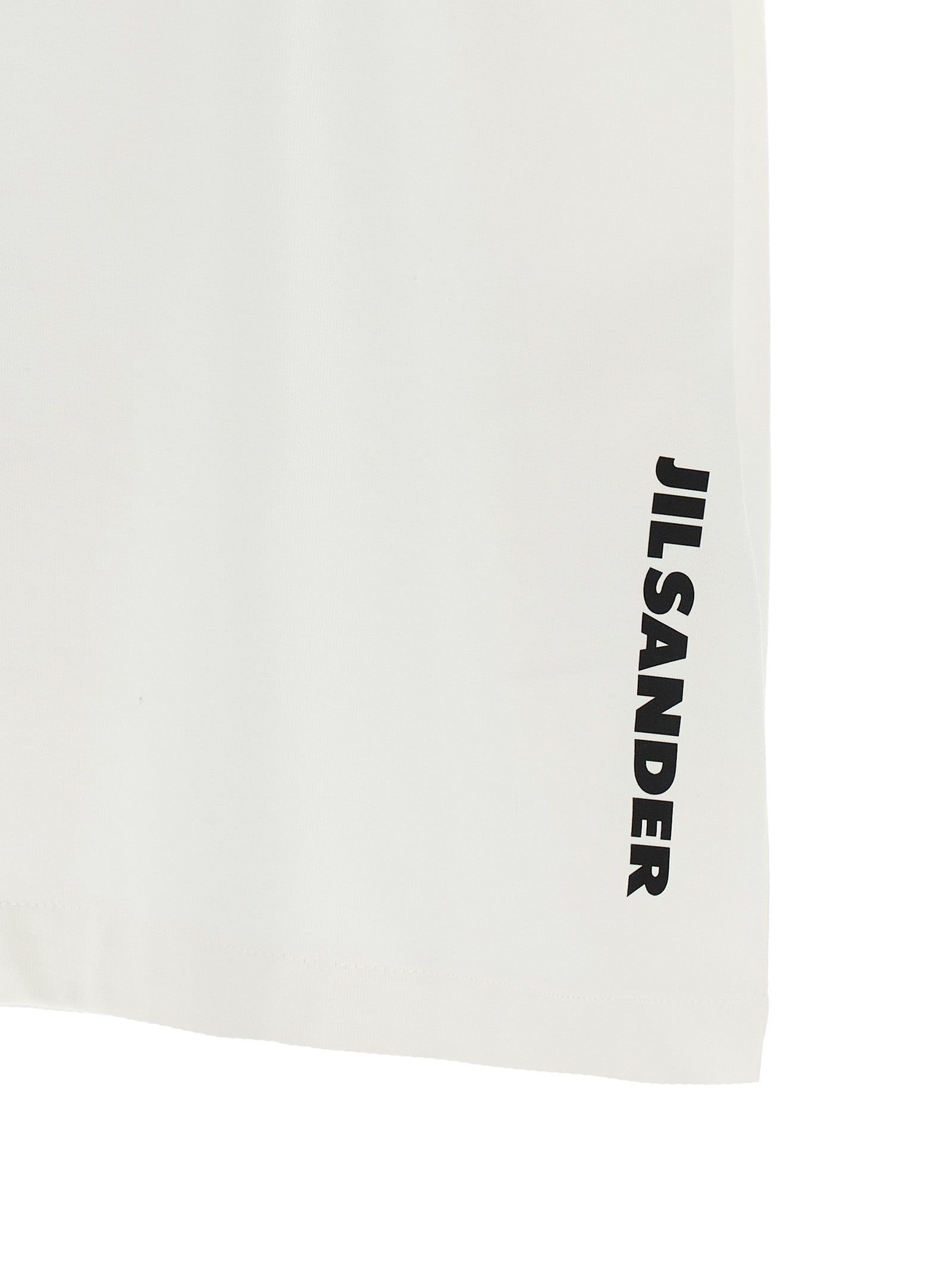 Discover the Jil Sander Bicolor Cotton T-Shirt, a blend of sophistication and comfort crafted in Italy, perfect for those who appreciate timeless elegance.
