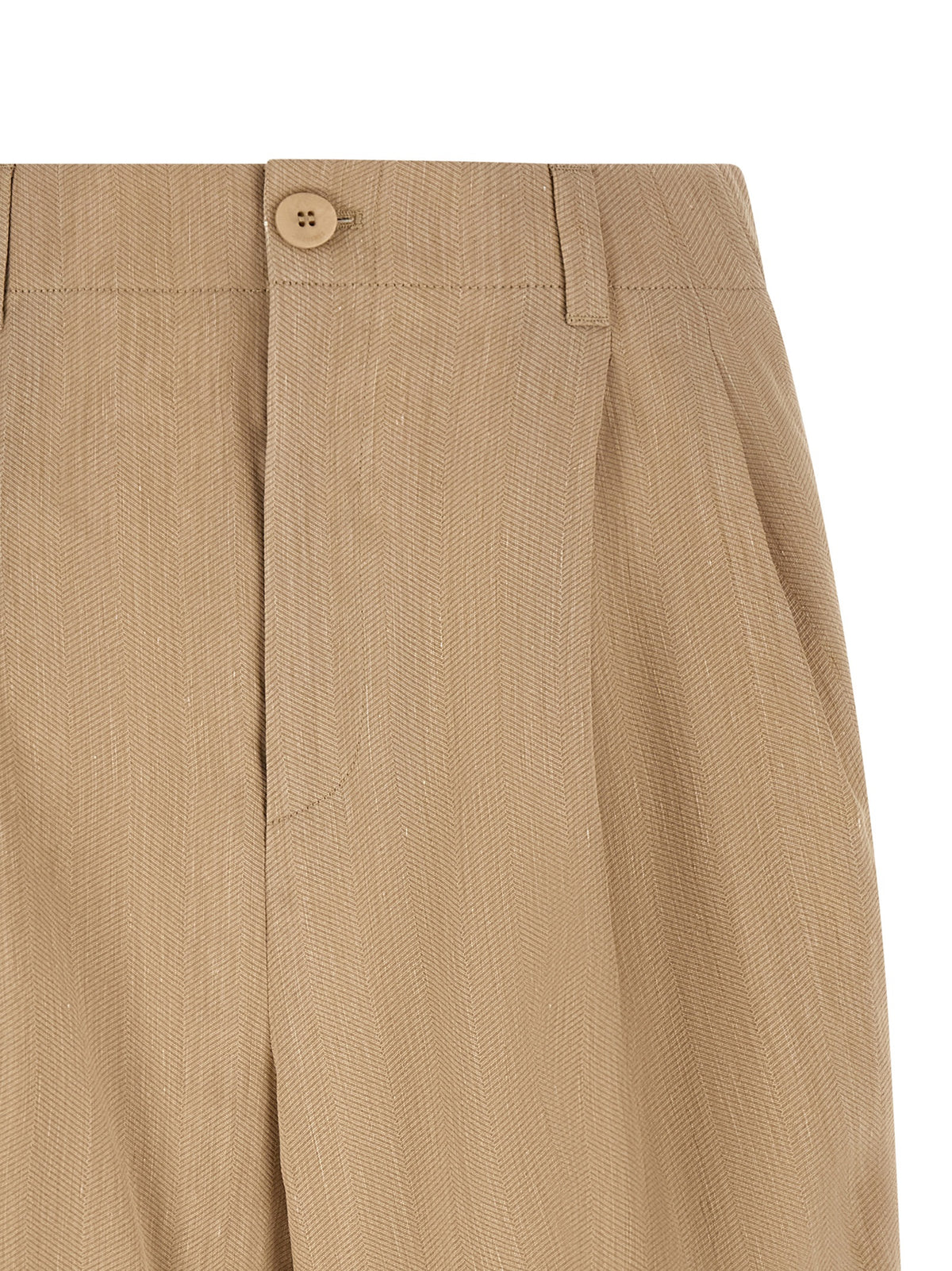 Indulge in the Jacquemus Beige Linen Bermuda Shorts, a masterpiece of textured elegance, crafted for those who embody sophistication and effortless style.