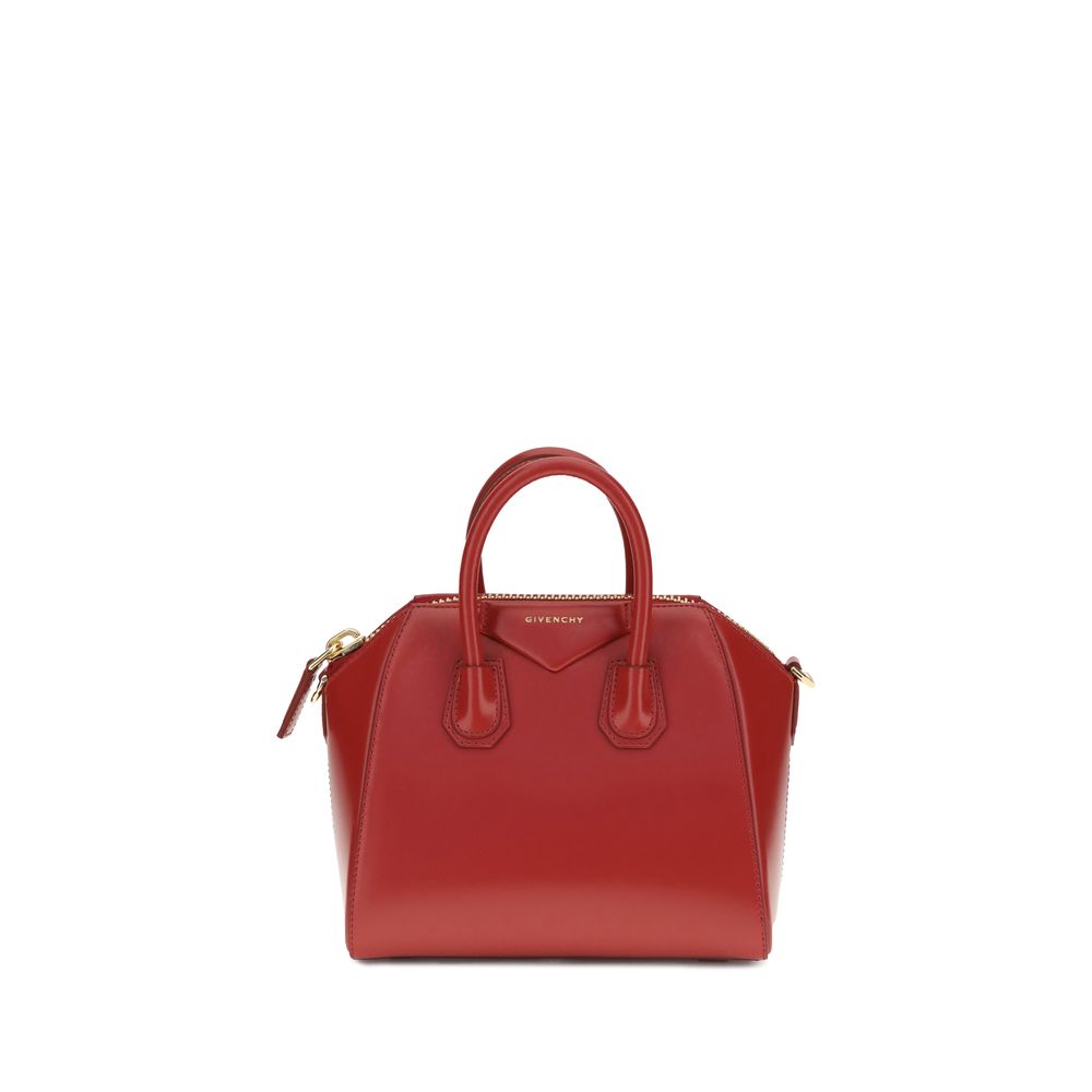 Indulge in the exquisite Givenchy Multicolor Calf Leather Bos Taurus Handbag from the AW26 collection, a timeless masterpiece that embodies luxury and elegance.