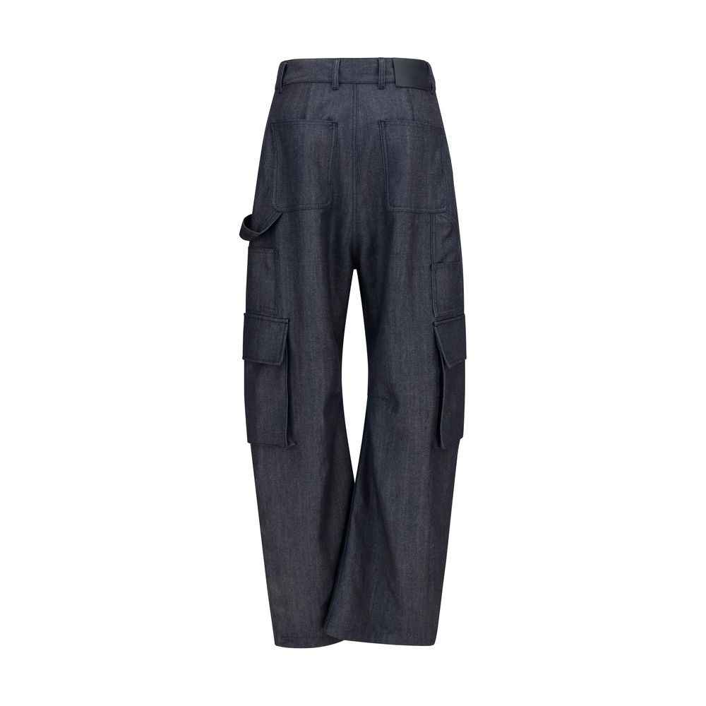 Discover the Balenciaga Blue Wool Oves Aries Cargo Pants, where luxurious 100% Wool Ovis Aries meets sophisticated utility, redefining modern elegance for the discerning individual.