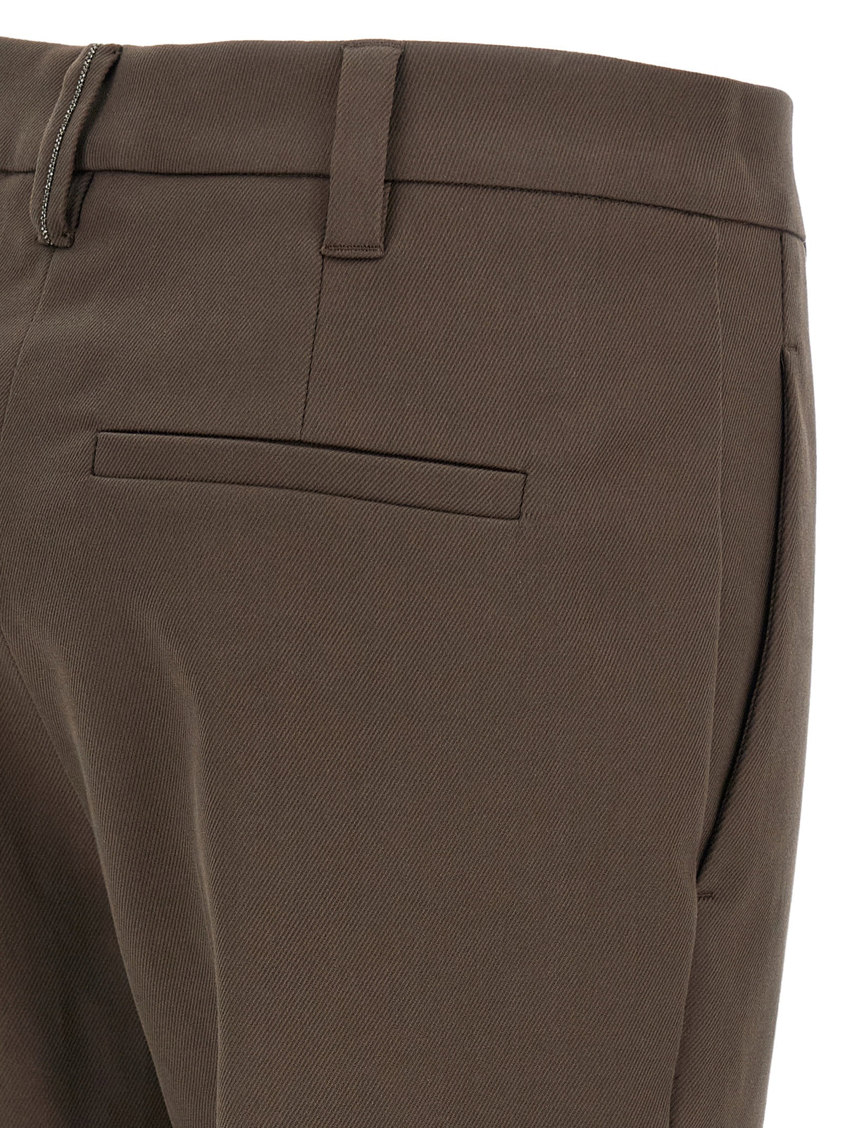 Indulge in the exquisite craftsmanship of Brunello Cucinelli's Brown Cotton Casual Pants, where luxurious cotton meets timeless elegance for the discerning individual.