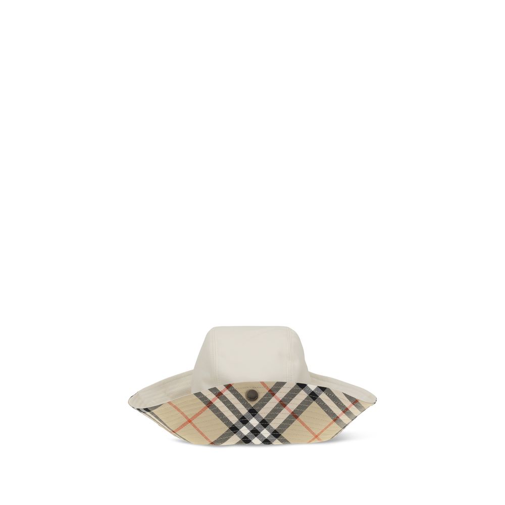 Burberry White Cotton Bucket Hat - Timeless Luxury Accessory