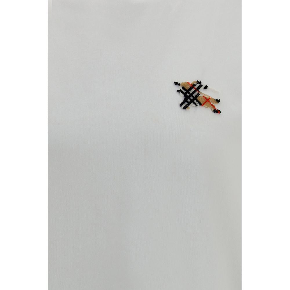 Elevate your wardrobe with the Burberry White Cotton T-Shirt, a luxurious blend of heritage and contemporary style, crafted from lightweight cotton for effortless sophistication.