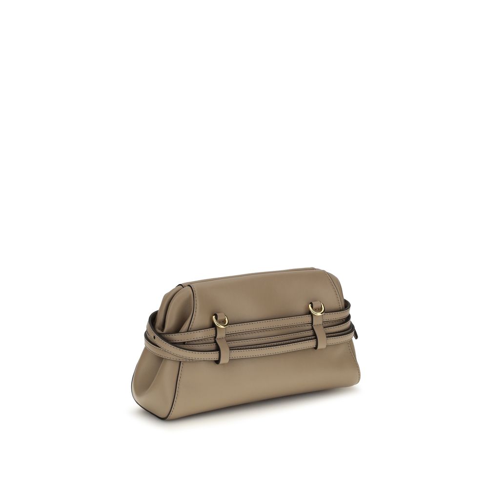 Discover the Moschino Beige Goatskin Shoulder Bag from the AW26 collection, a luxurious blend of smooth leather and gold-tone accents, epitomizing elegance and sophistication.