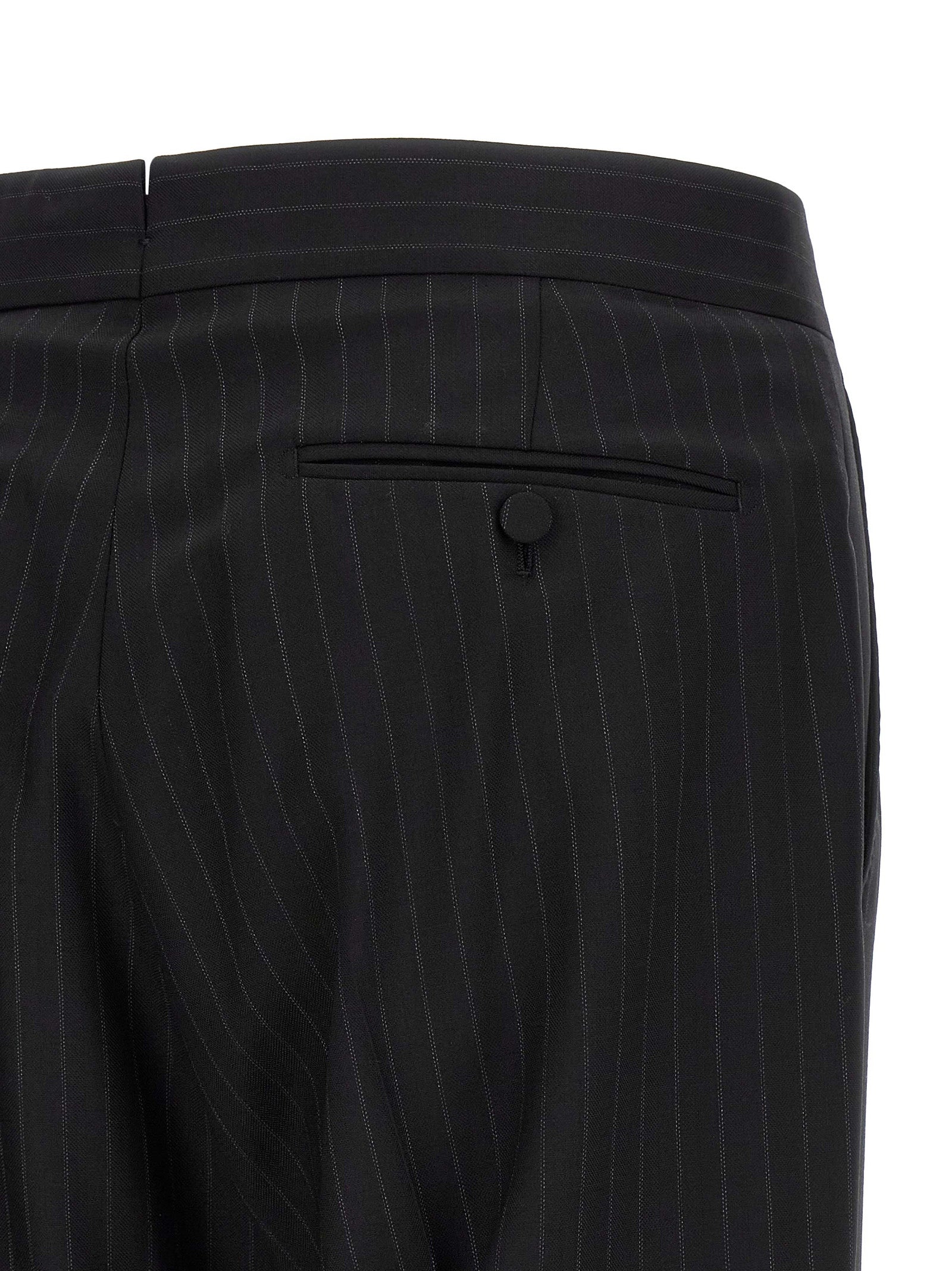 Tom Ford Black Wool Two-Piece Suit - Timeless Elegance in Luxury