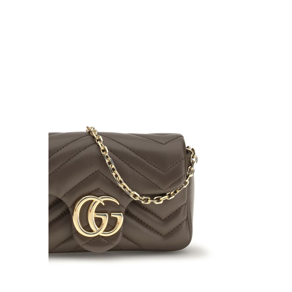 Discover the Gucci Brown Calf Leather Bos Taurus Handbag, a symbol of exquisite craftsmanship and timeless elegance, perfect for the discerning individual seeking sophistication.