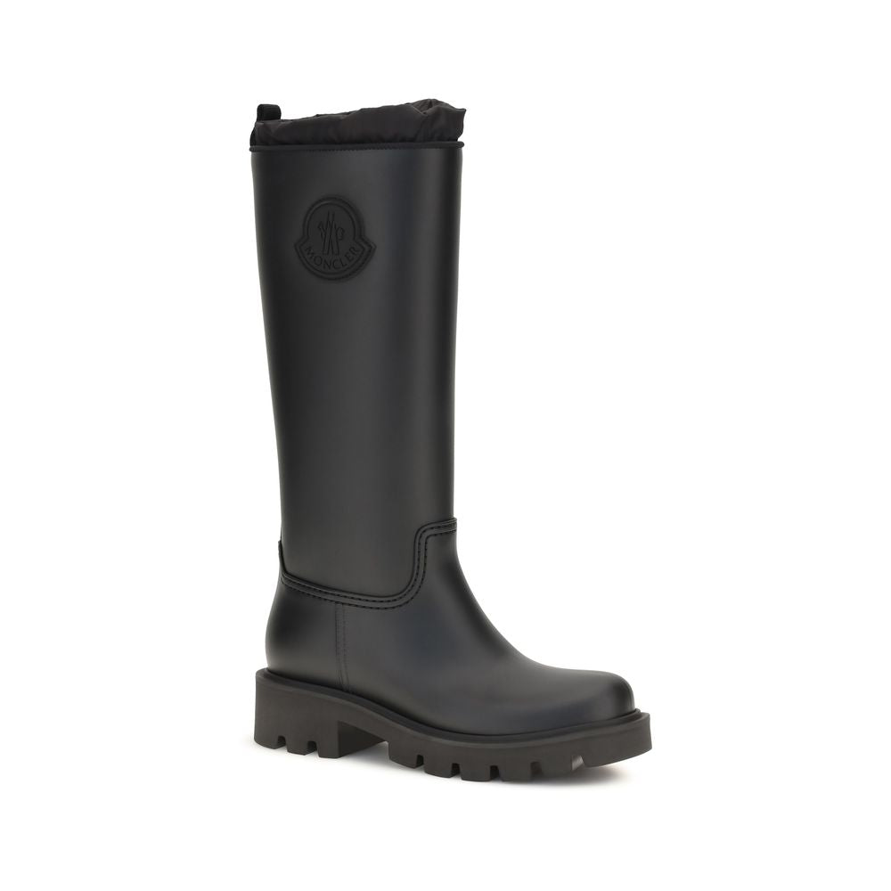Indulge in the Moncler Black Pvc Rain Boots, a masterpiece of luxury crafted from 100% PVC, seamlessly blending elegance with practicality for the discerning individual.