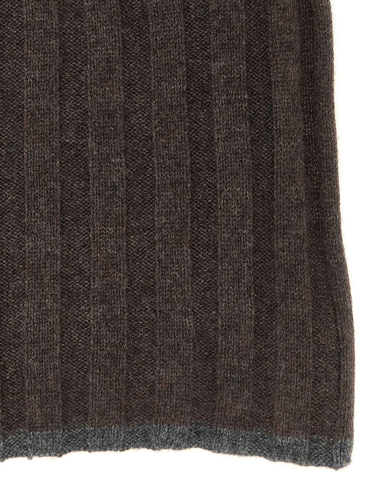 Experience the pinnacle of luxury with the Brunello Cucinelli Brown Cashmere Scarf, a testament to exquisite Italian craftsmanship and timeless elegance, perfect for every sophisticated occasion.