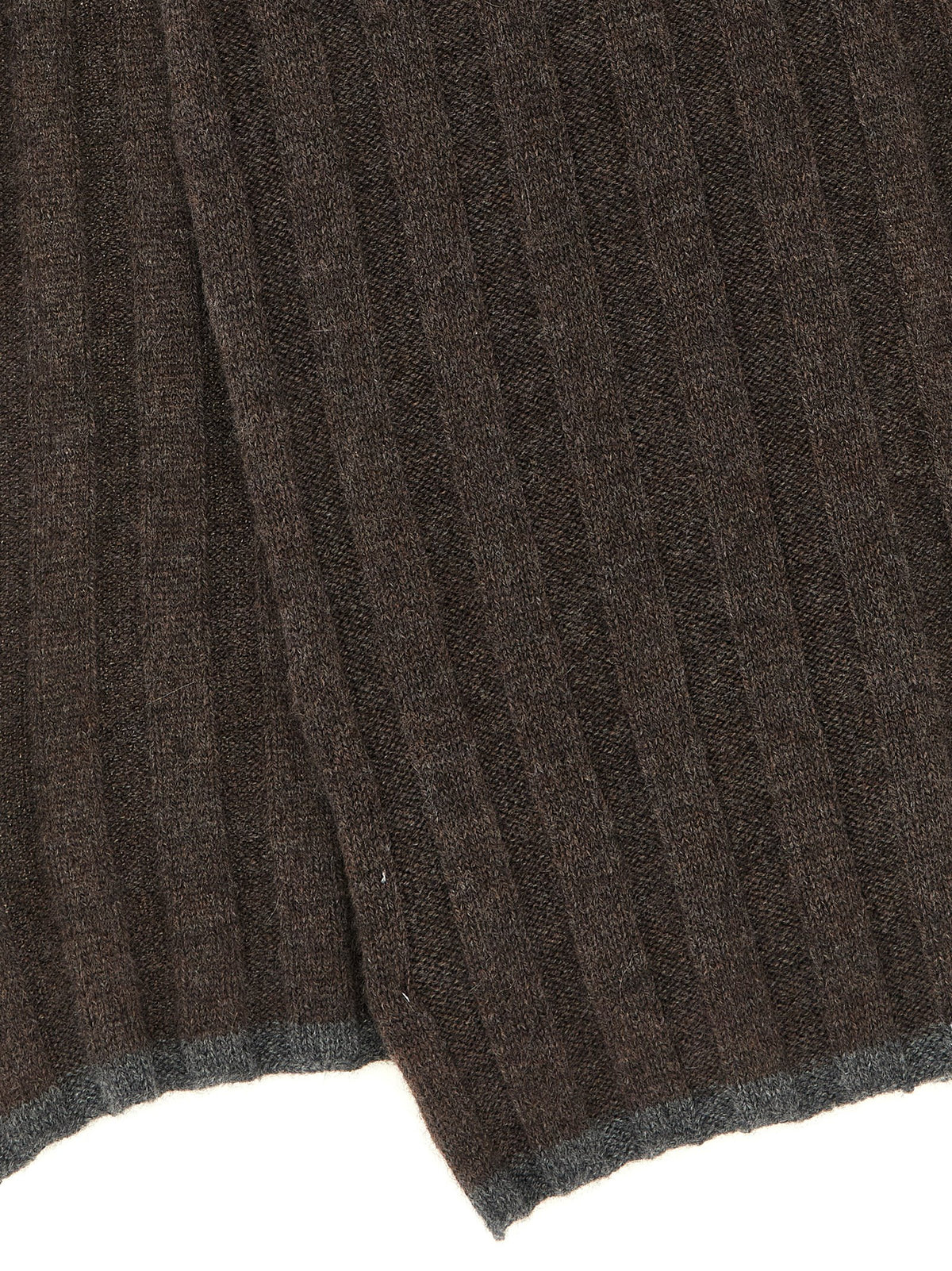Indulge in the Brunello Cucinelli Brown Cashmere Scarf, a masterpiece of pure cashmere that embodies Italian craftsmanship and timeless elegance for every discerning individual.