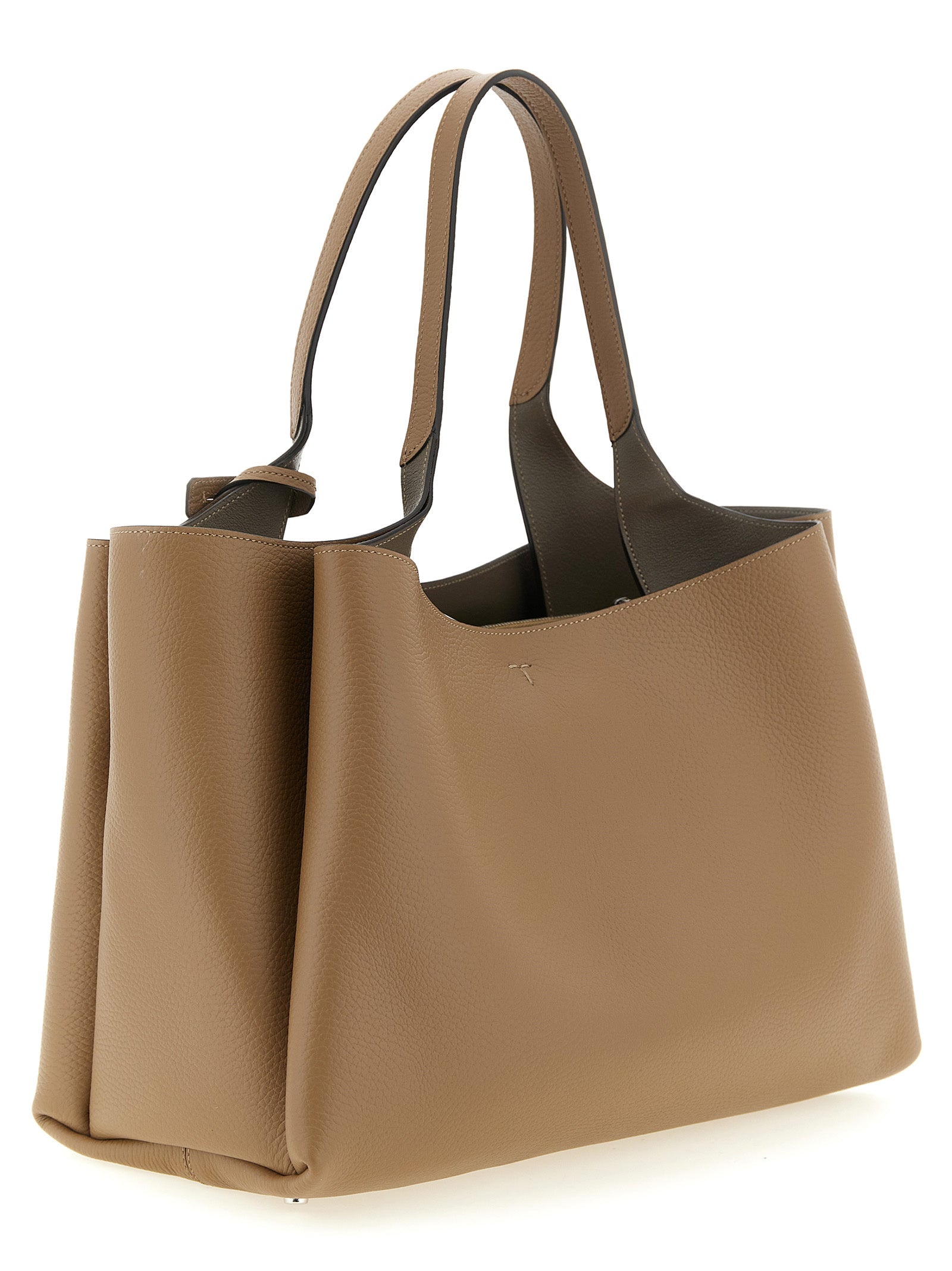 Experience the sublime elegance of Tod's Brown Calfskin Tote Bag, a masterpiece of Italian craftsmanship that embodies luxury and sophistication for the discerning individual.