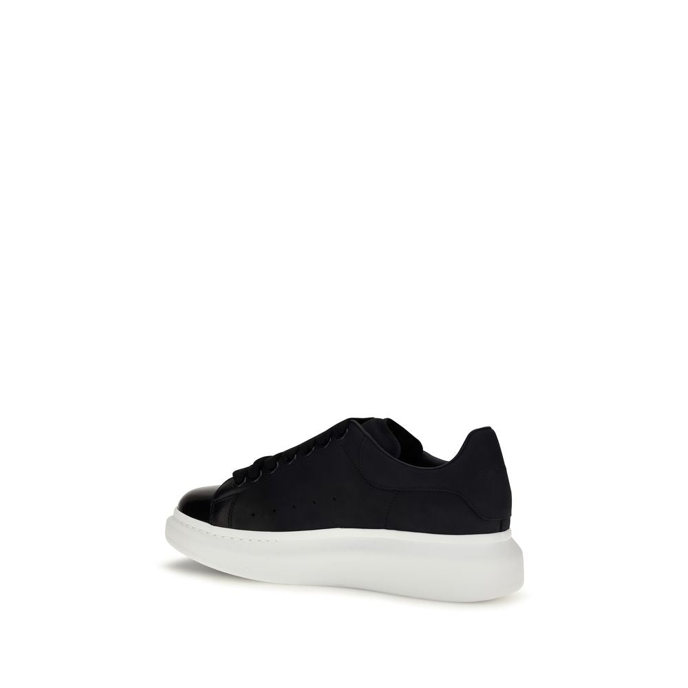 Elevate your style with Alexander McQueen's Blue Calf Leather Bos Taurus Chunky Sneakers, a fusion of exquisite craftsmanship and contemporary luxury for the discerning individual.