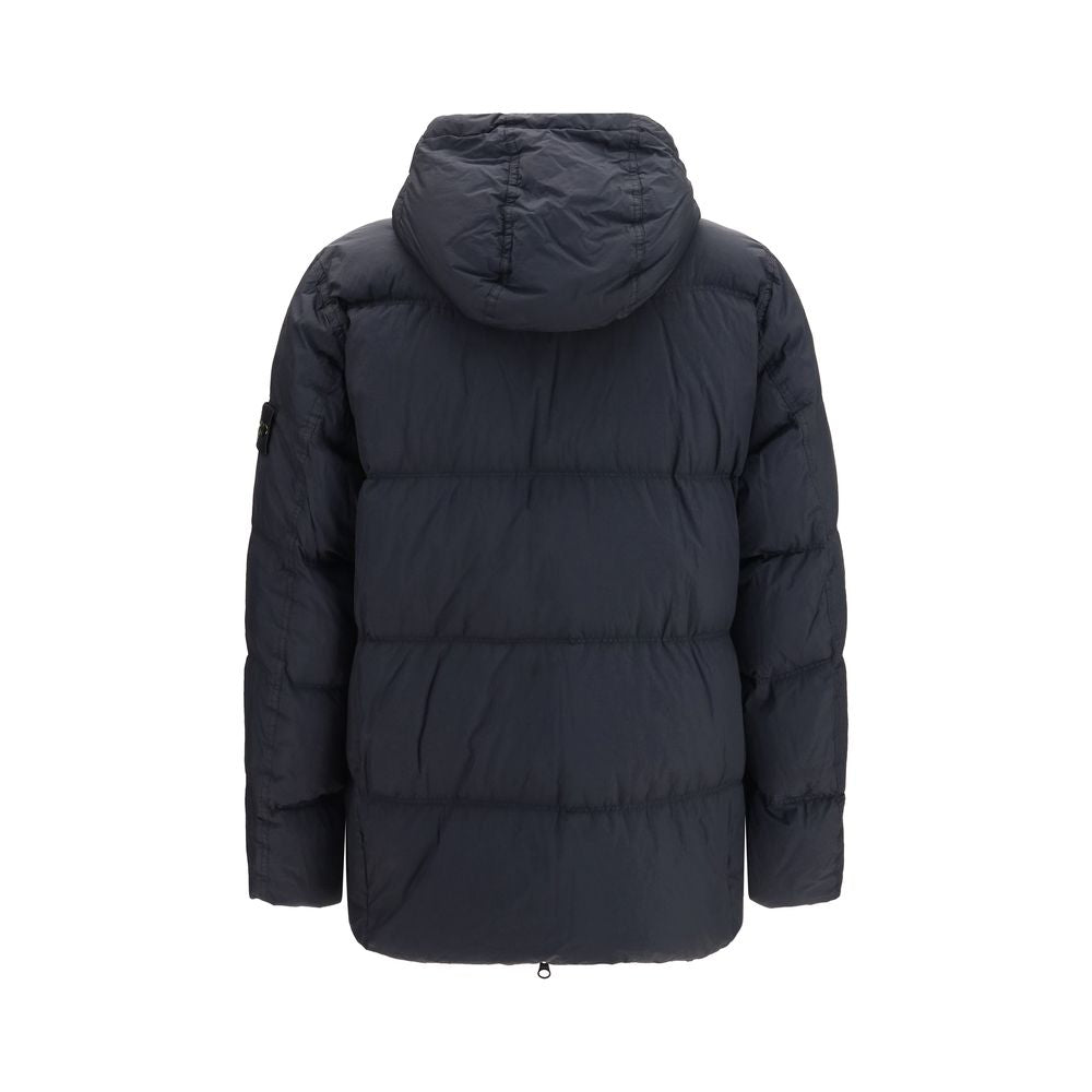 Indulge in the Stone Island Blue Goose Down Full-Length Jacket, where exquisite craftsmanship meets sustainable luxury, redefining elegance for the discerning individual.