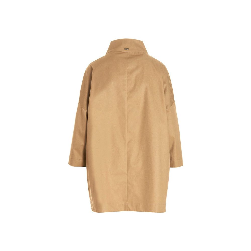 Indulge in the exquisite Herno Brown Cotton Coat, crafted in Italy with luxurious 100% cotton, embodying timeless elegance and sophisticated allure for the discerning individual.