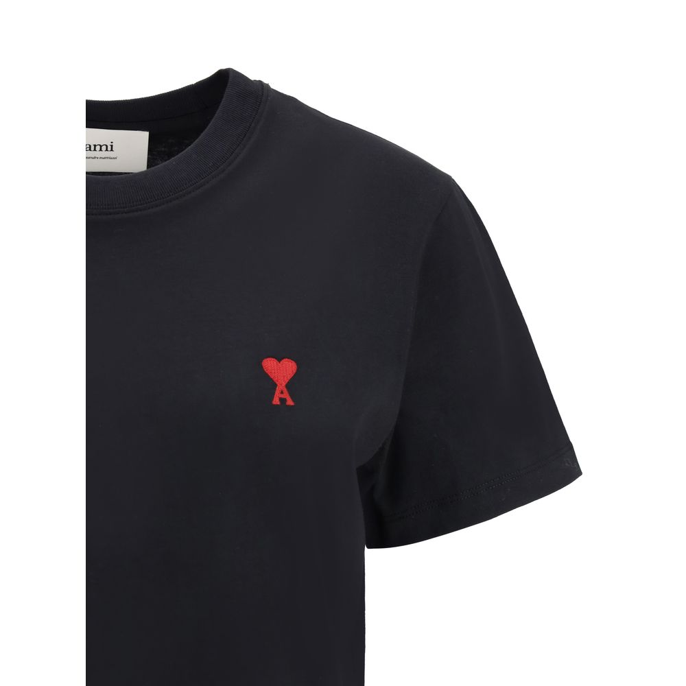Elevate your wardrobe with the Ami Paris Black Cotton T-Shirt from the AW26 collection, a timeless piece crafted from premium cotton, embodying effortless luxury and sophistication.